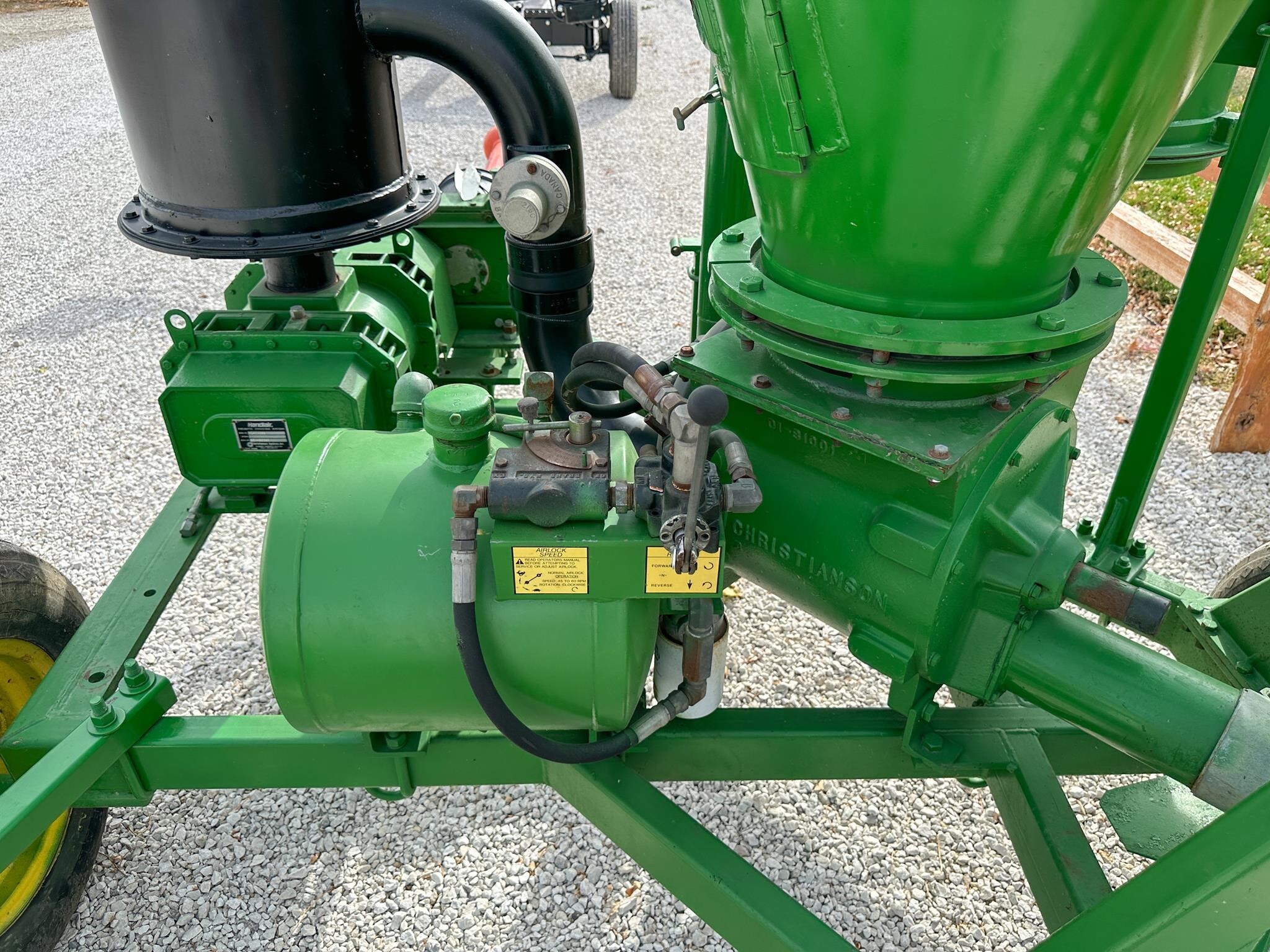  Handlair 555 Grain Vac