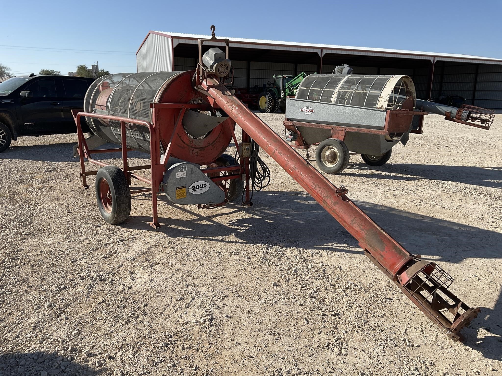  Sioux Steel 42M Grain Cleaner