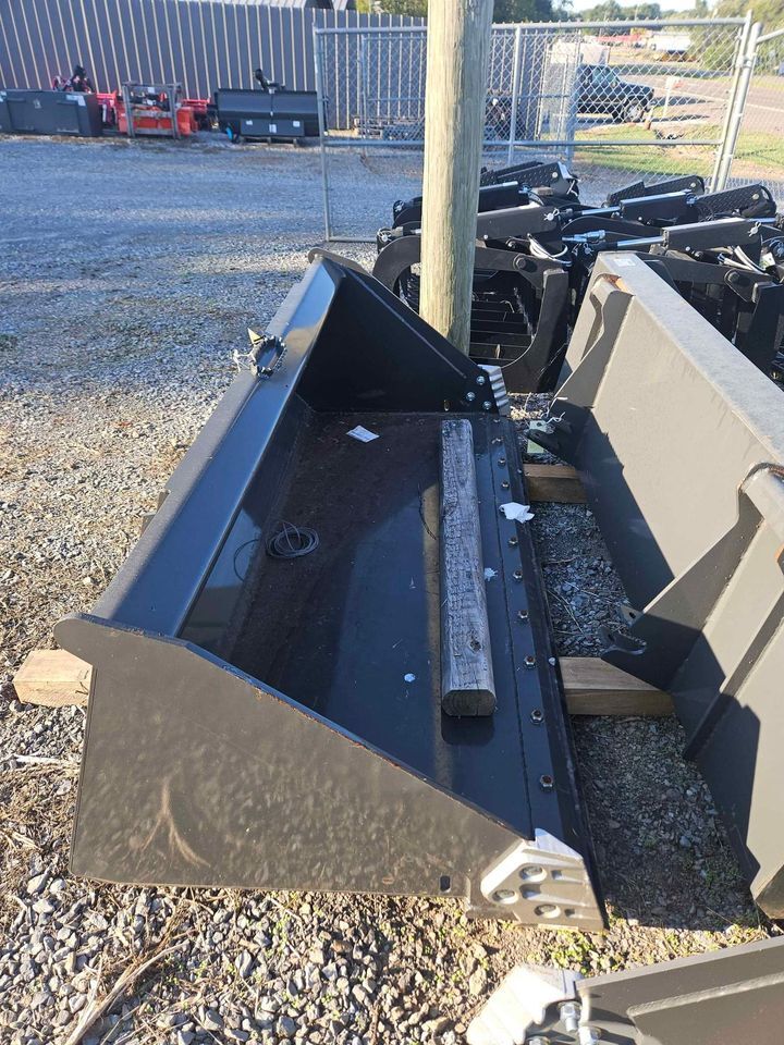 2024 CID 72" Bucket Loader and Skid Steer Attachment