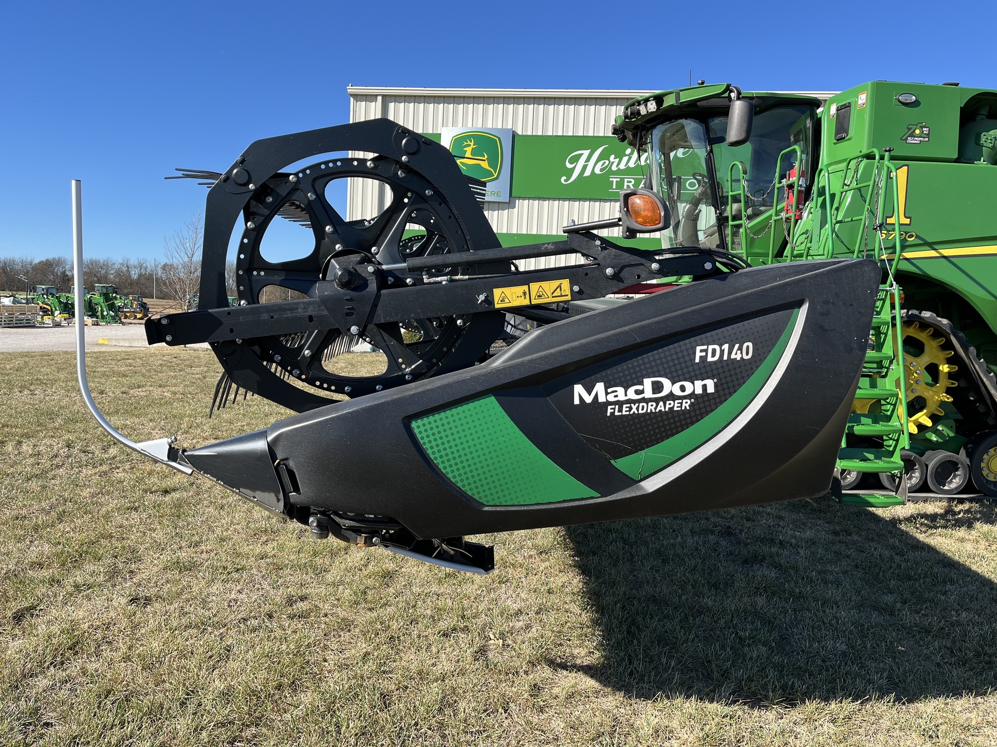 2021 MacDon FD140 Platform