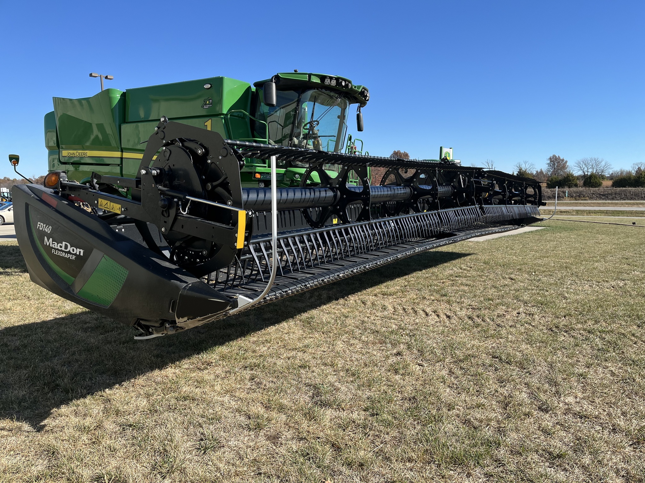 2021 MacDon FD140 Platform