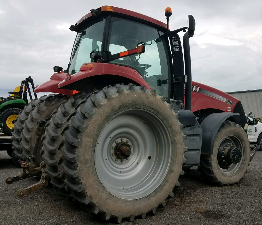 2014 Case IH Magnum 260 Tractor