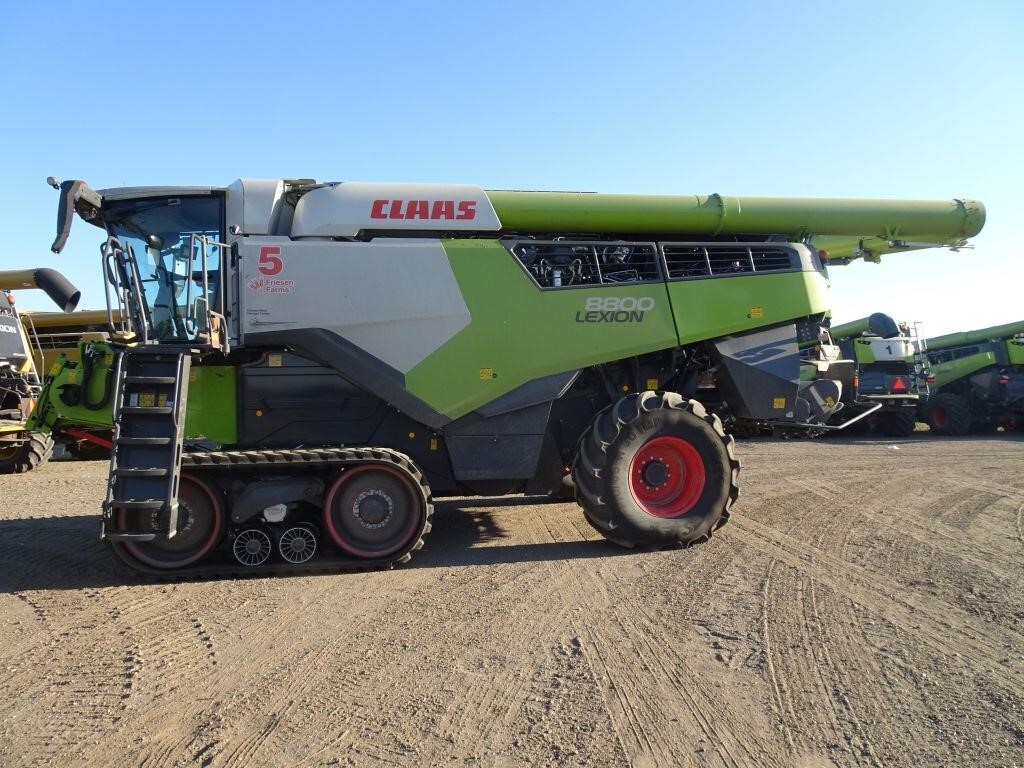 2024 Claas LEXION 8800TT Combine