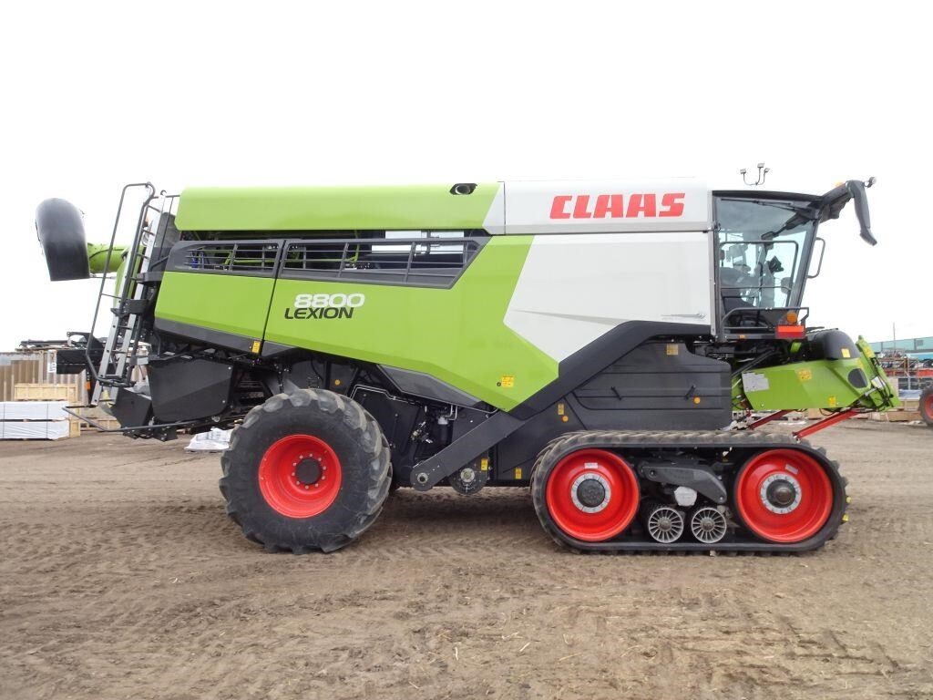 2024 Claas LEXION 8800TT Combine