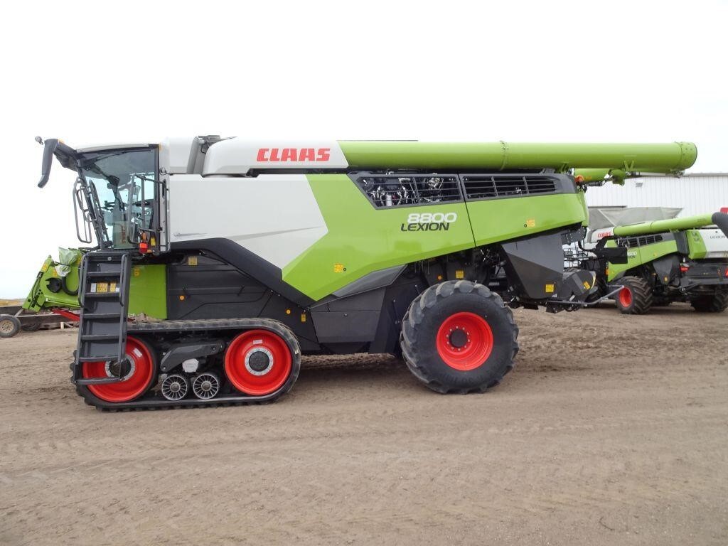 2024 Claas LEXION 8800TT Combine