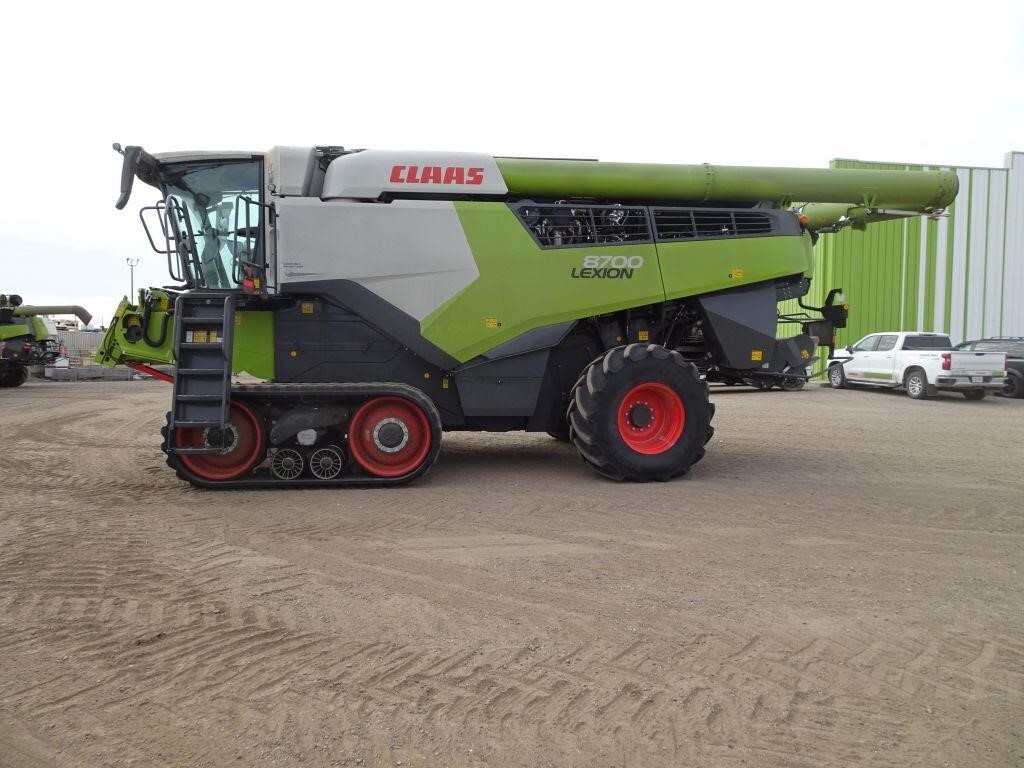 2024 Claas LEXION 8800TT Combine