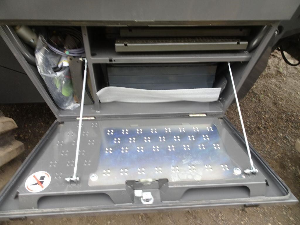 2024 Claas 8700TT Combine