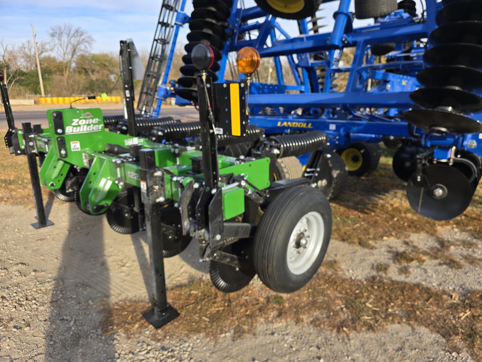  Unverferth Zonebuilder 122 Strip-Till