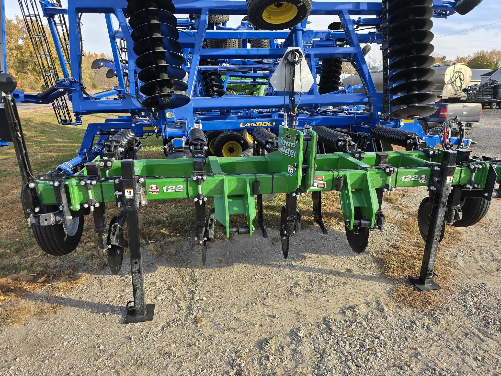  Unverferth Zonebuilder 122 Strip-Till