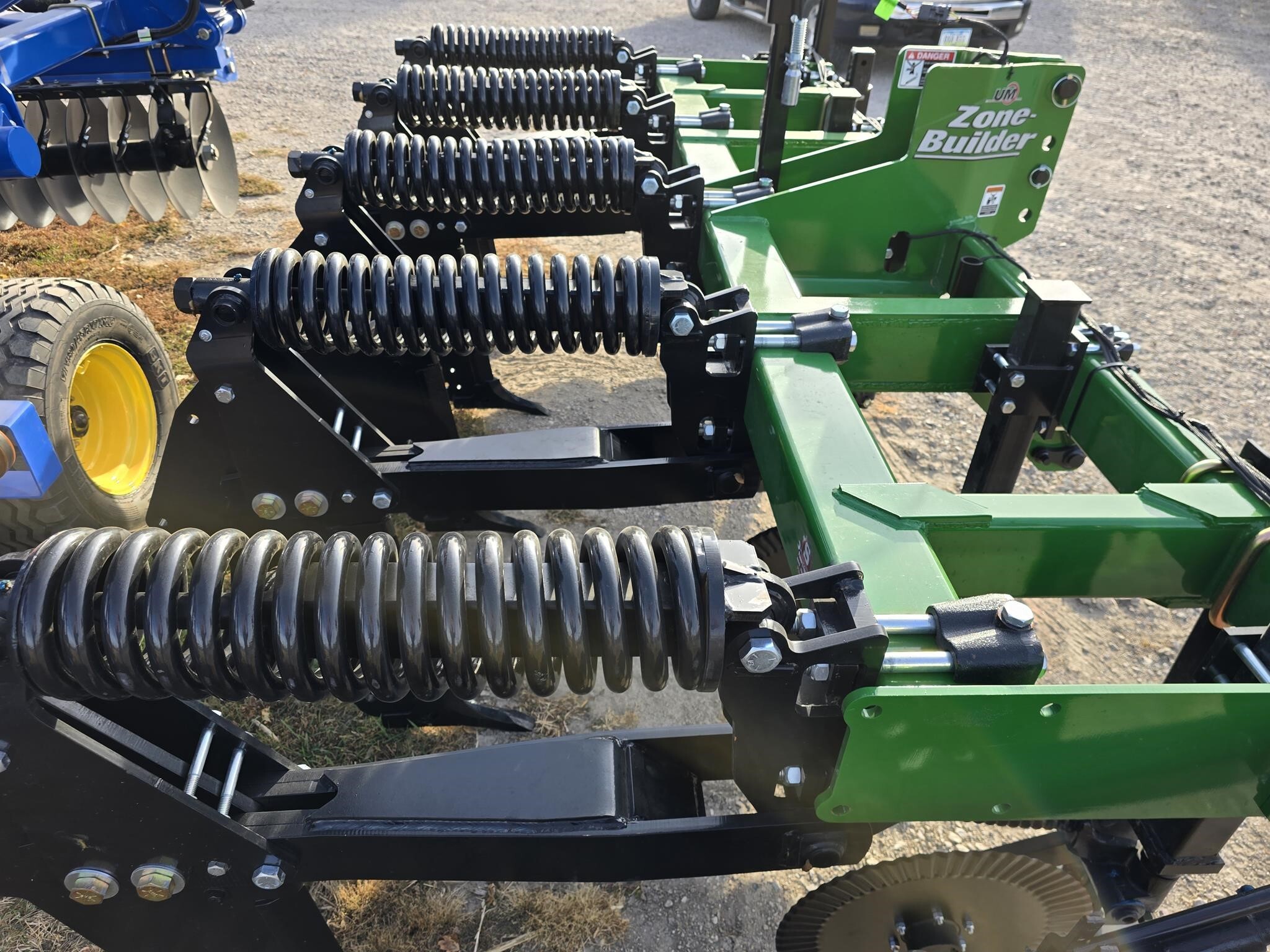  Unverferth Zonebuilder 122 Strip-Till