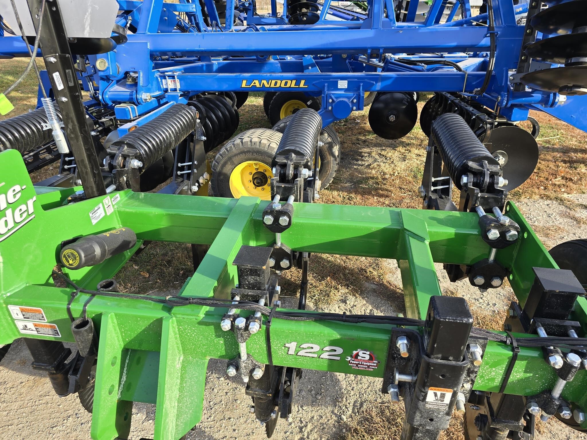  Unverferth Zonebuilder 122 Strip-Till