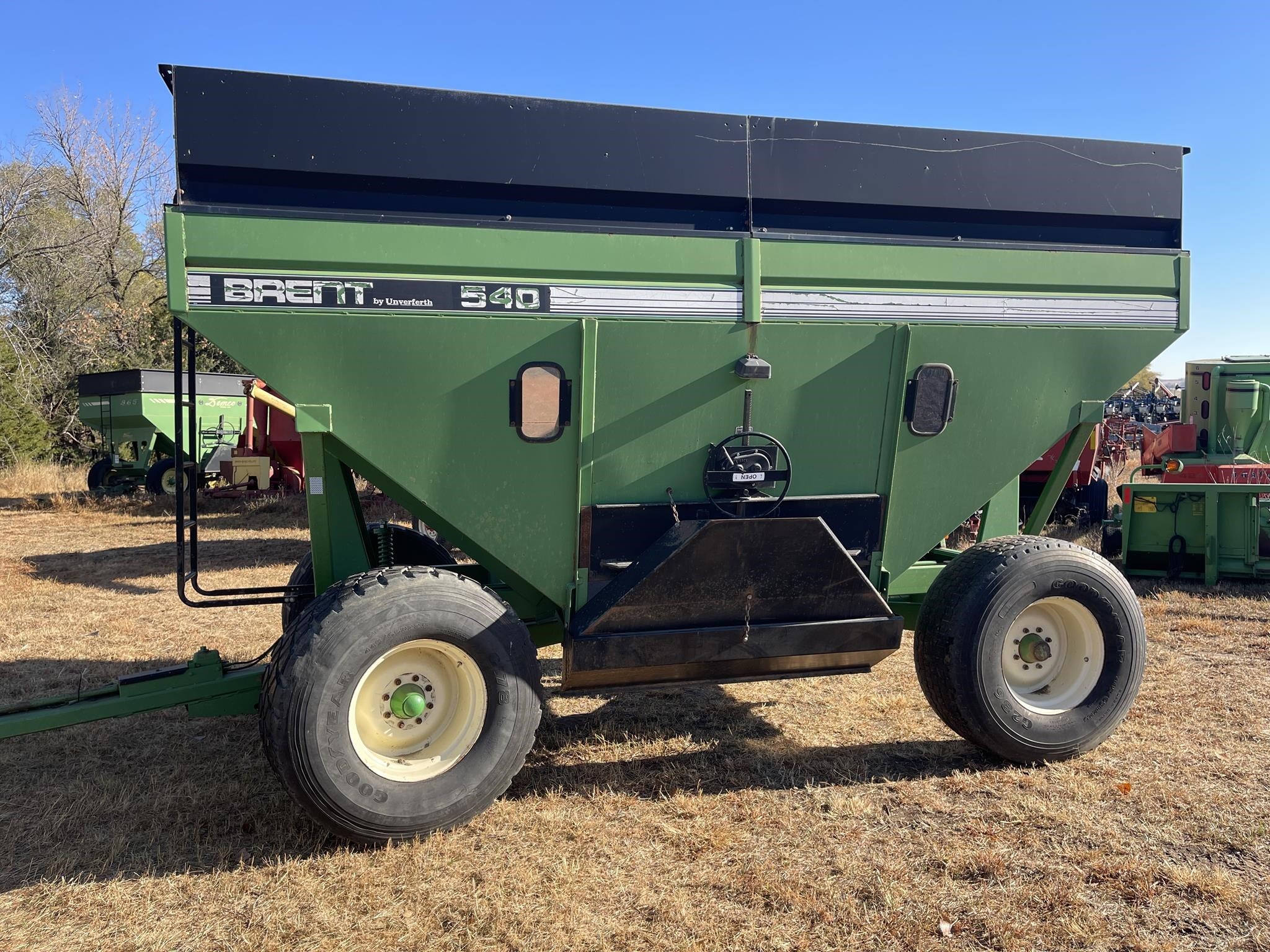  Brent 540 Gravity Wagon