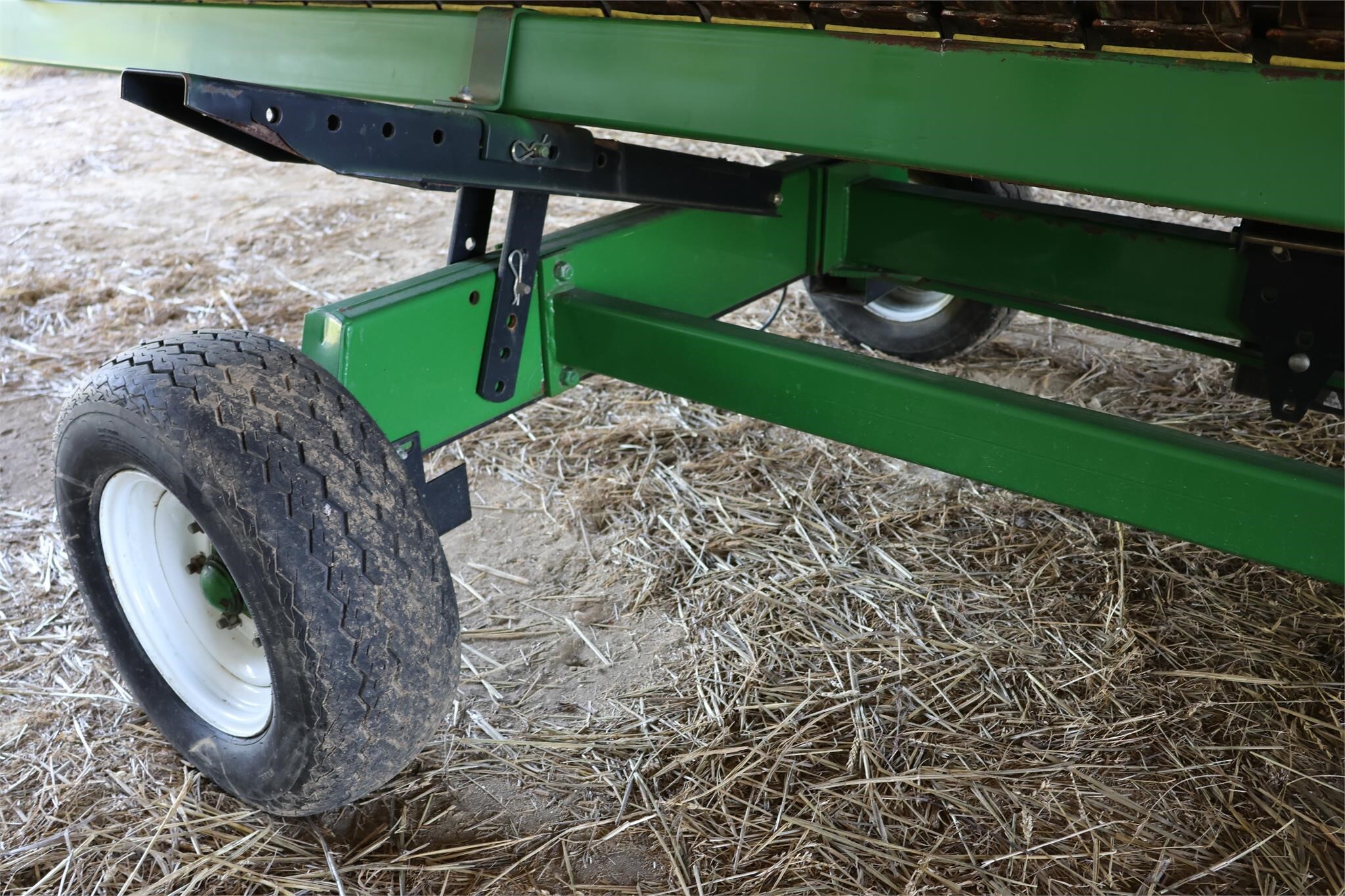 2007 Unverferth HT30 Header Trailer