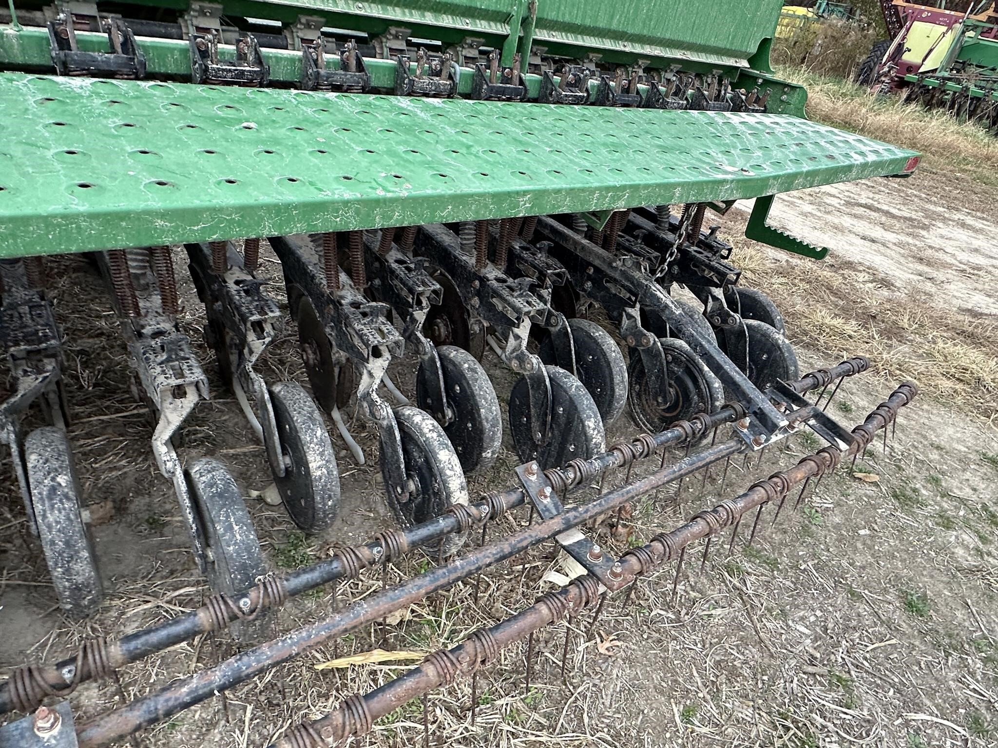  Great Plains SOLID STAND 2000 Drill