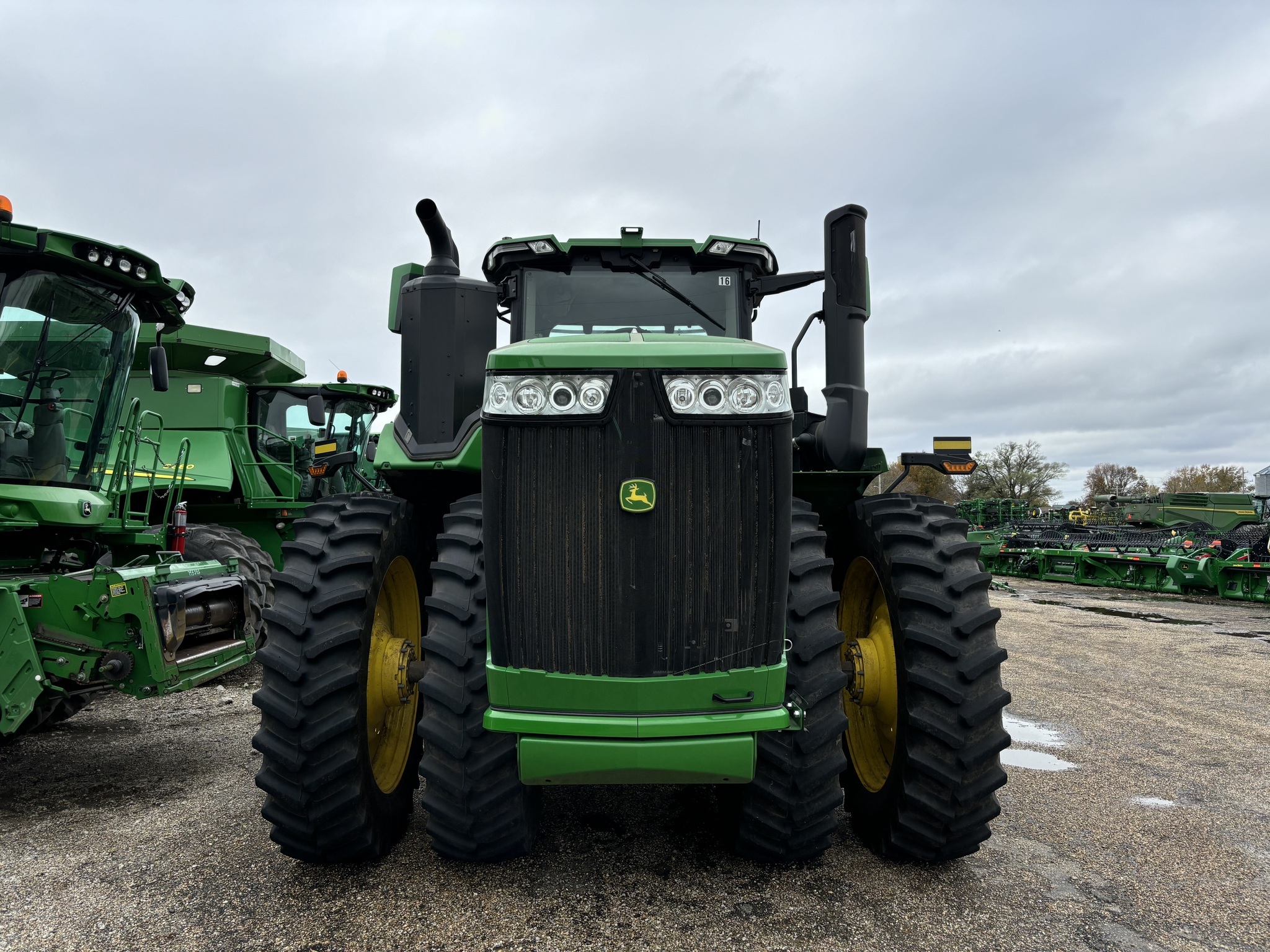 2023 John Deere 9R 440 Tractor
