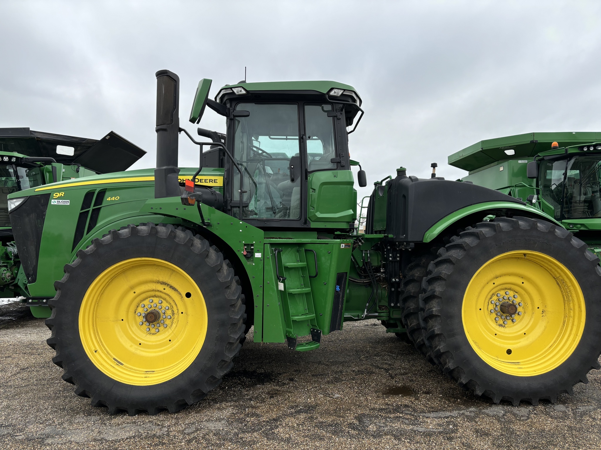 2023 John Deere 9R 440 Tractor