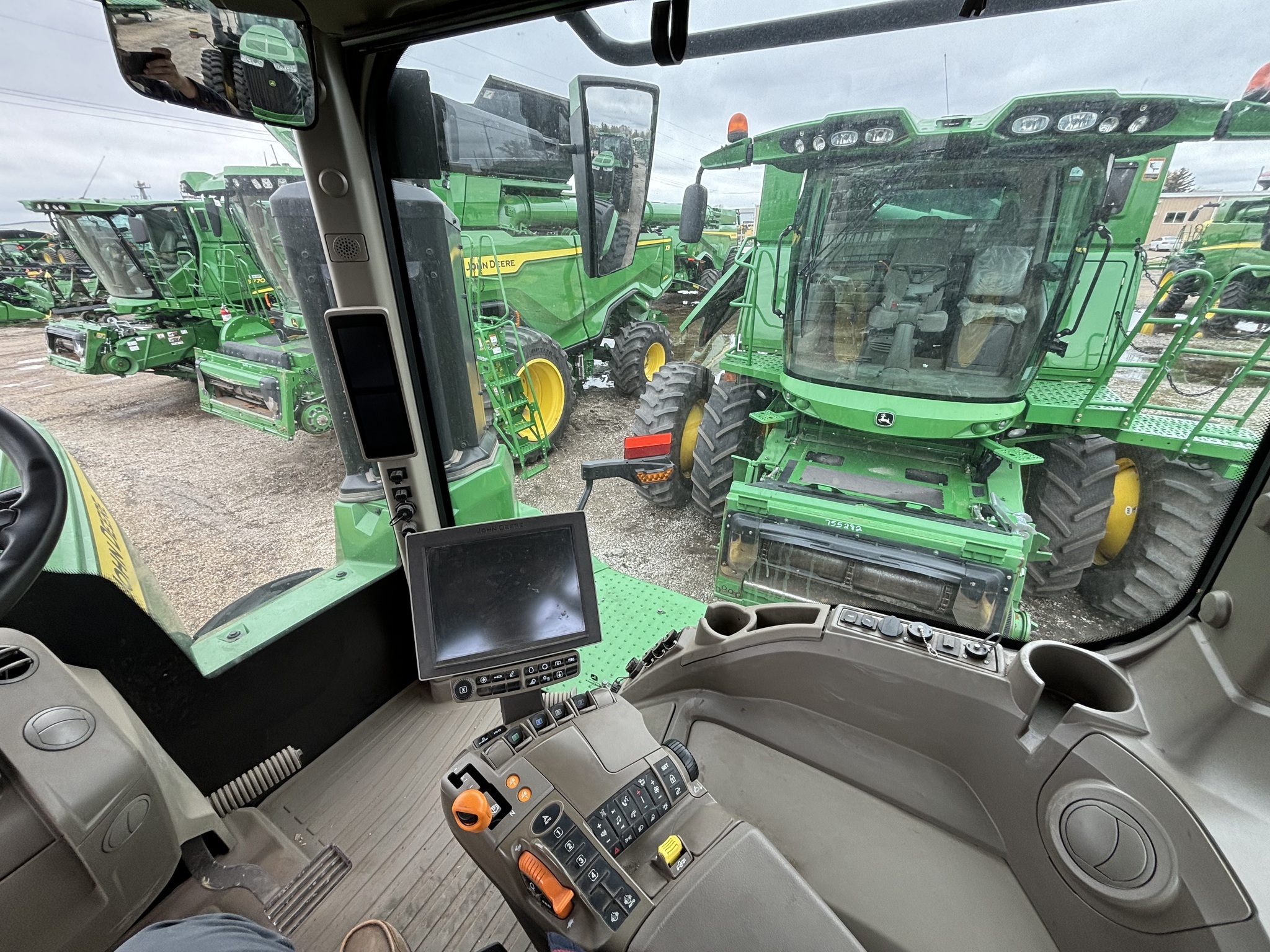 2023 John Deere 9R 440 Tractor