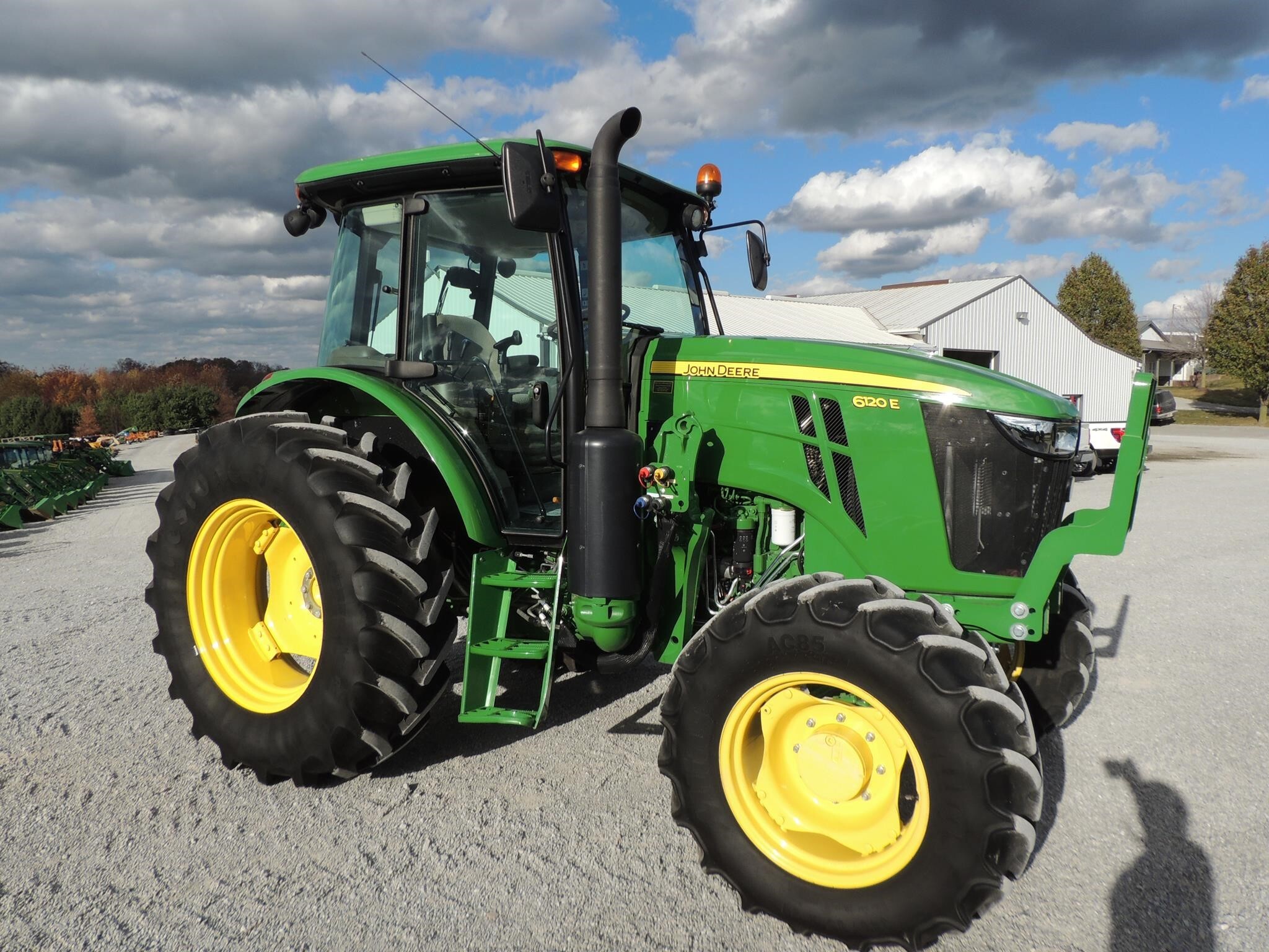 2020 John Deere 6120E Tractor