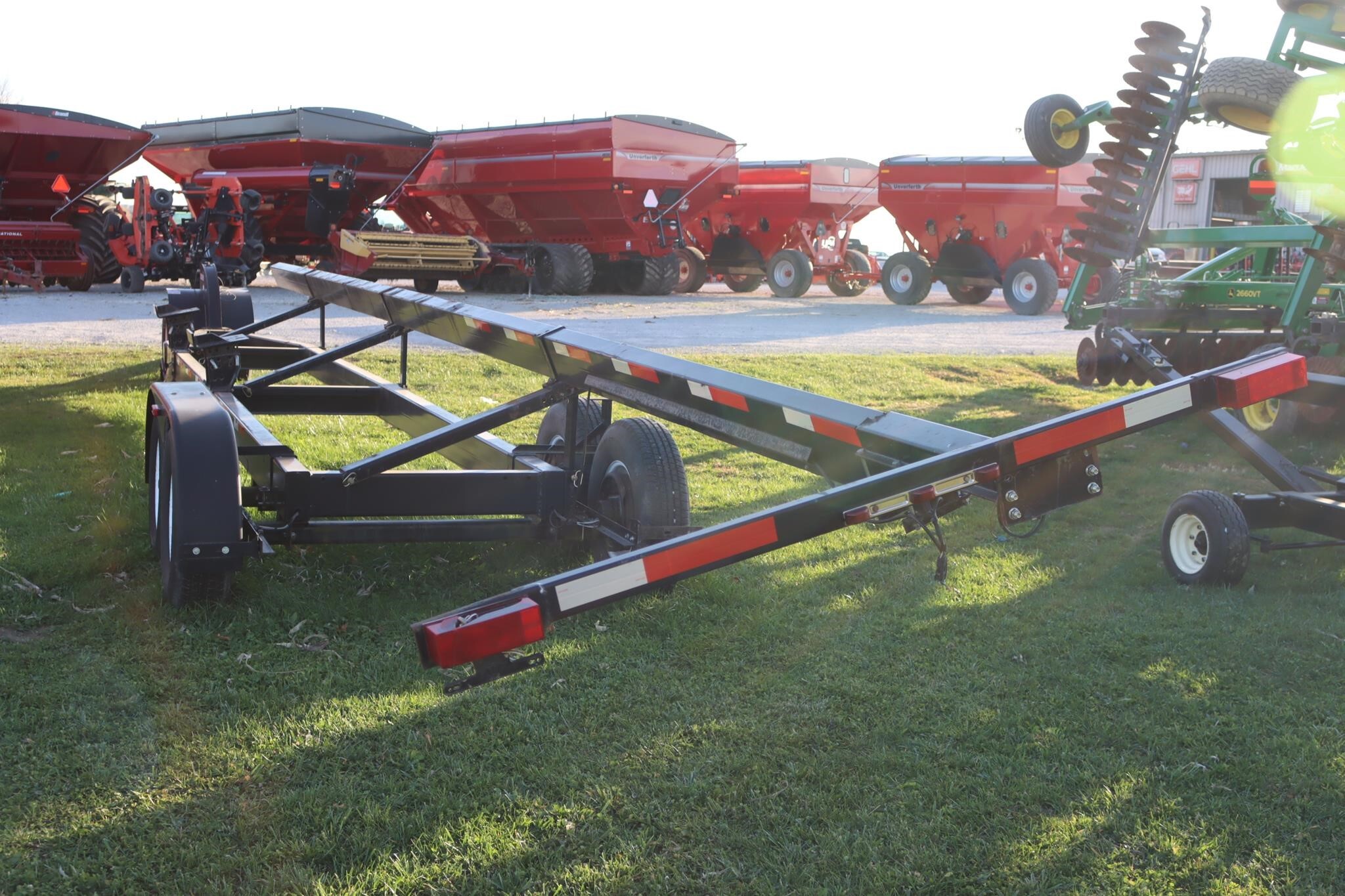 2011 J&M TB6000A-38 Header Trailer