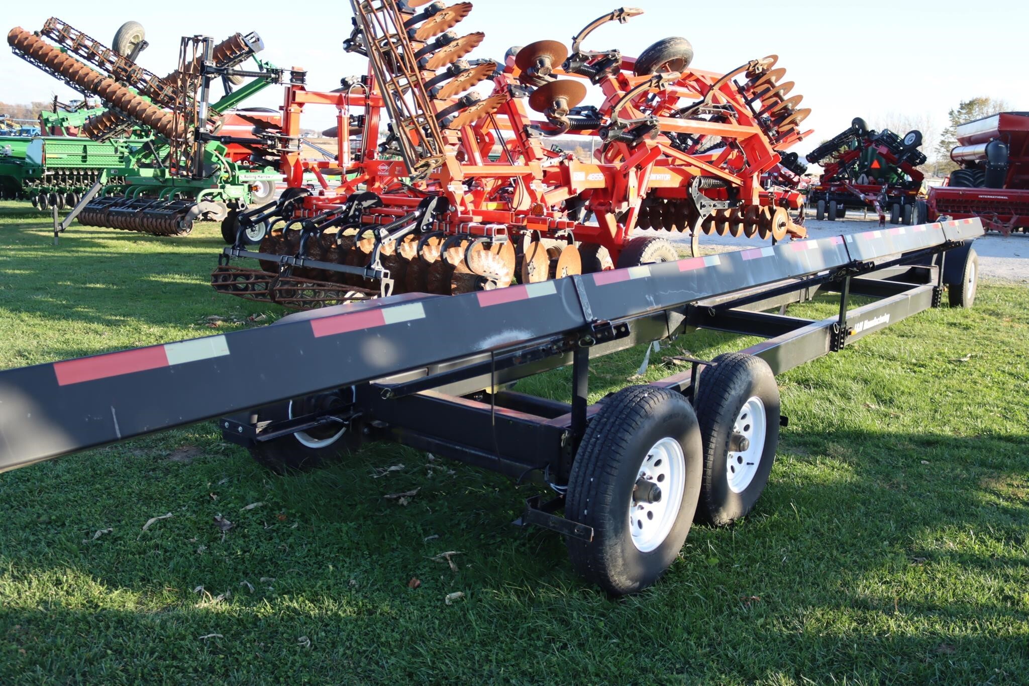 2011 J&M TB6000A-38 Header Trailer