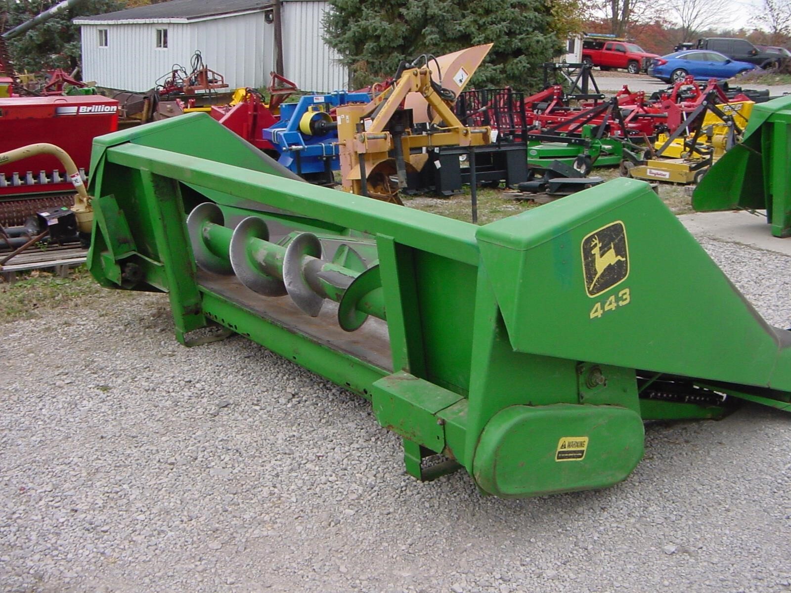  John Deere 443 Corn Head