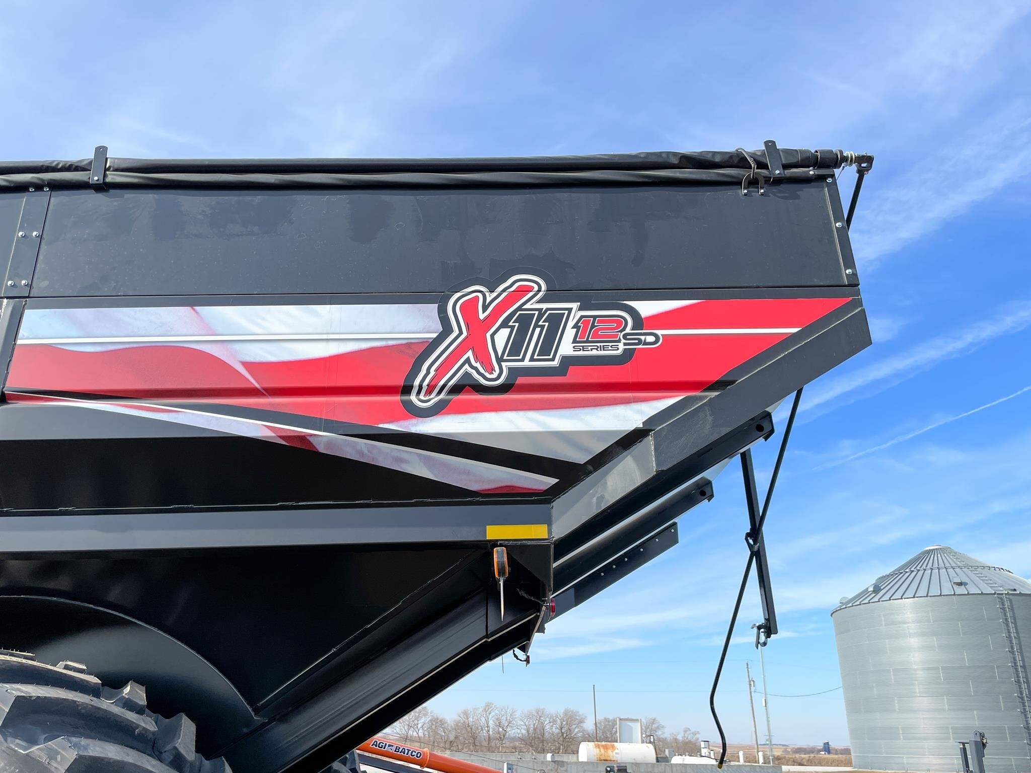 2026 J&M 1112 Grain Cart