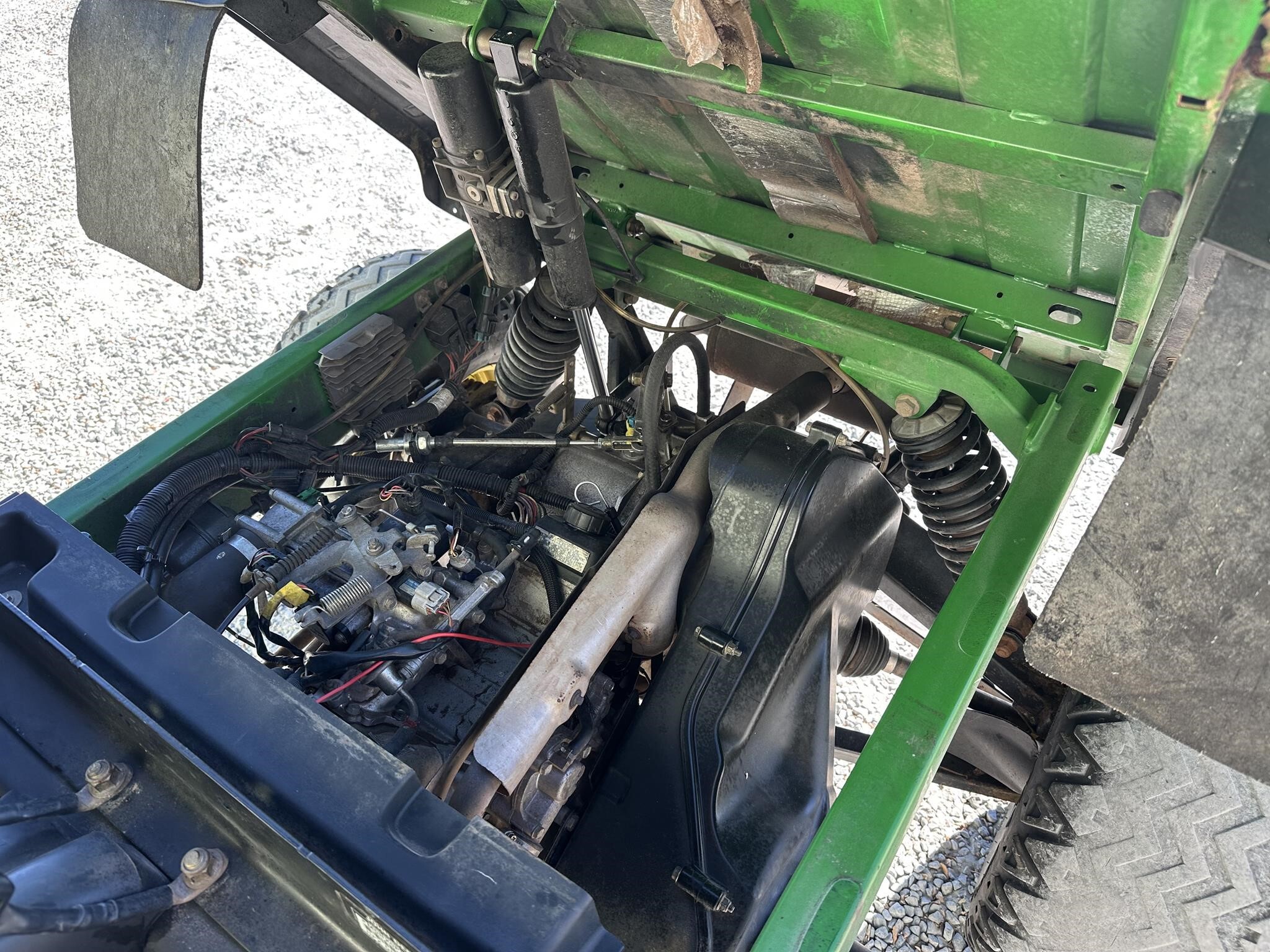 2007 John Deere Gator XUV 620I ATVs and Utility Vehicle