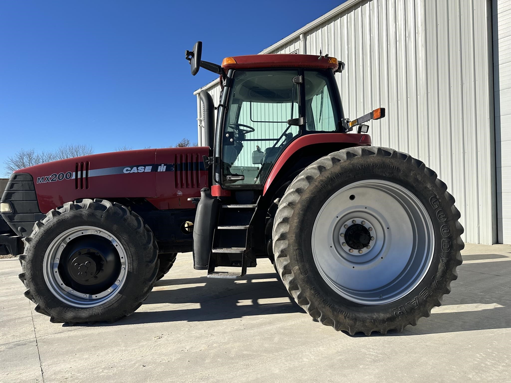 1999 Case IH MX200 Tractor