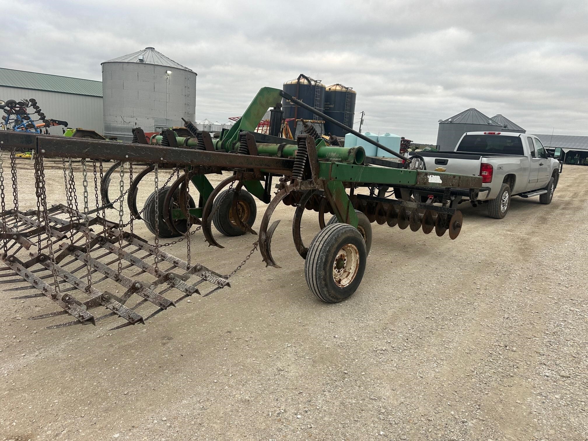  Glencoe 8400 Chisel Plow