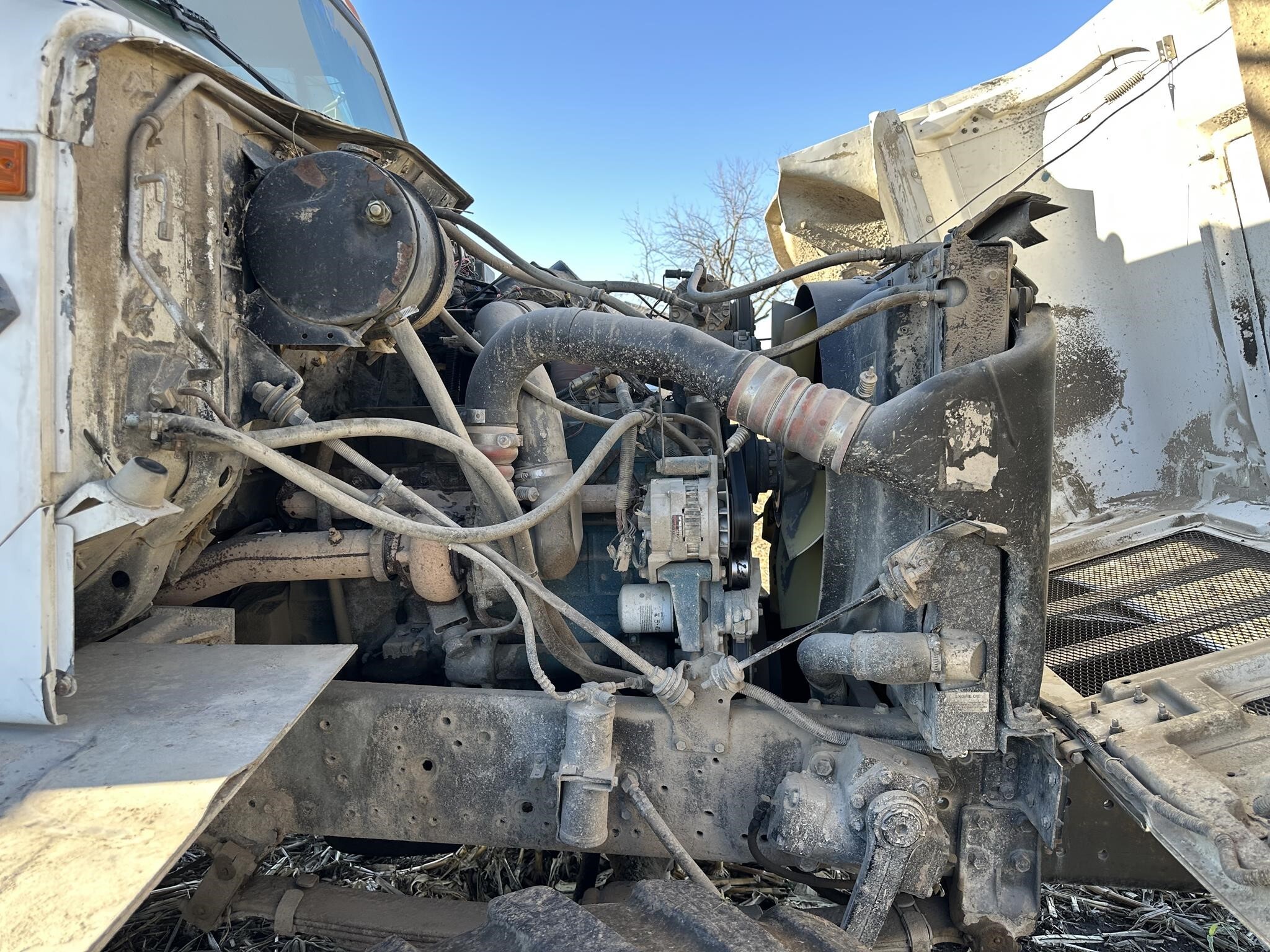  New Leader L3020 G4 Pull-Type Fertilizer Spreader