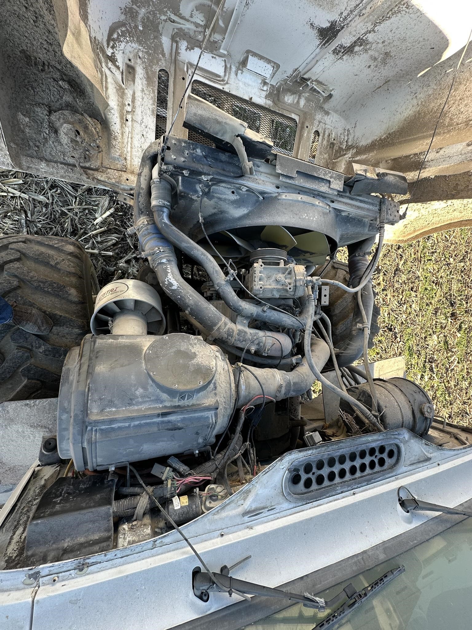  New Leader L3020 G4 Pull-Type Fertilizer Spreader