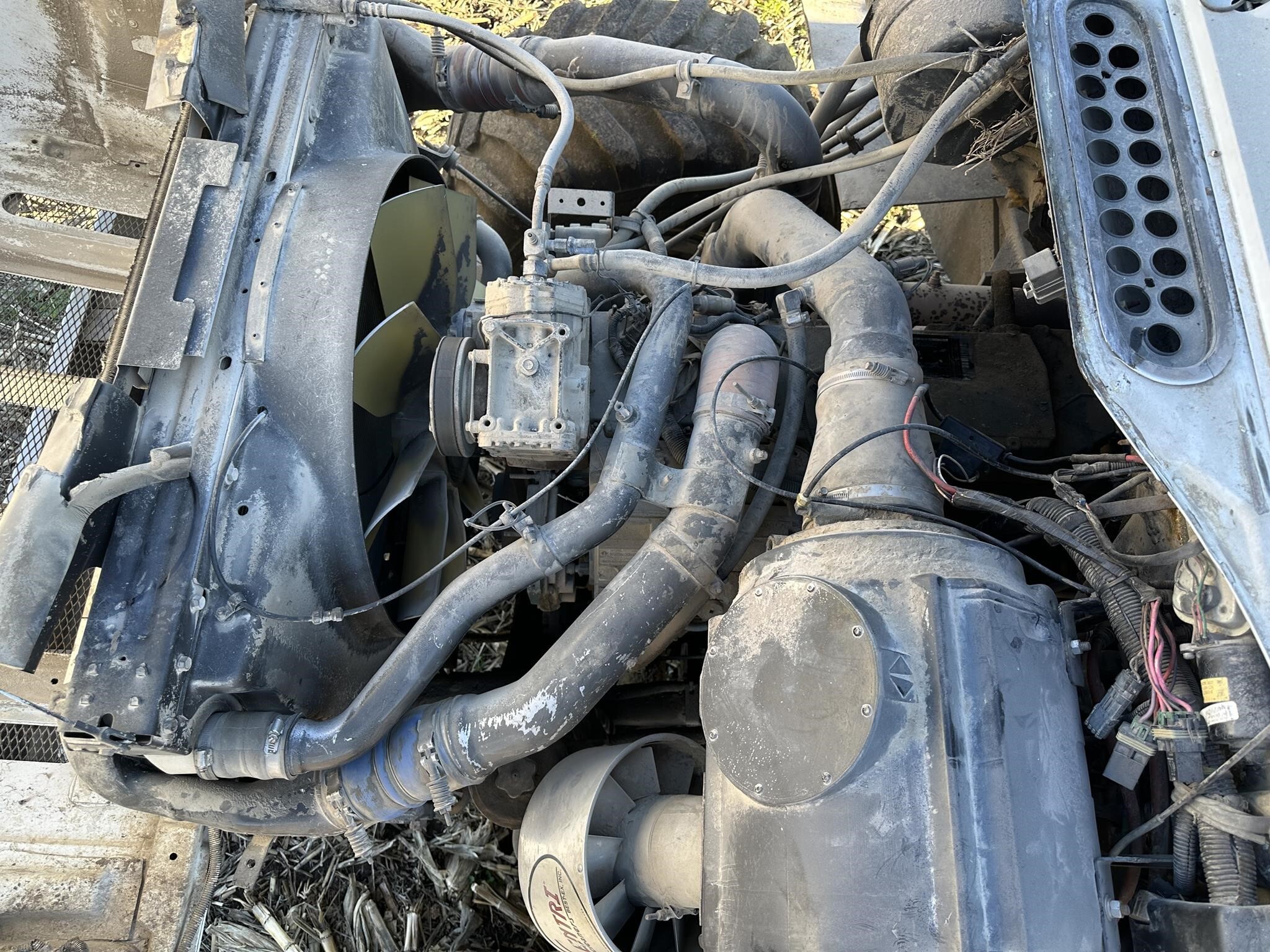  New Leader L3020 G4 Pull-Type Fertilizer Spreader