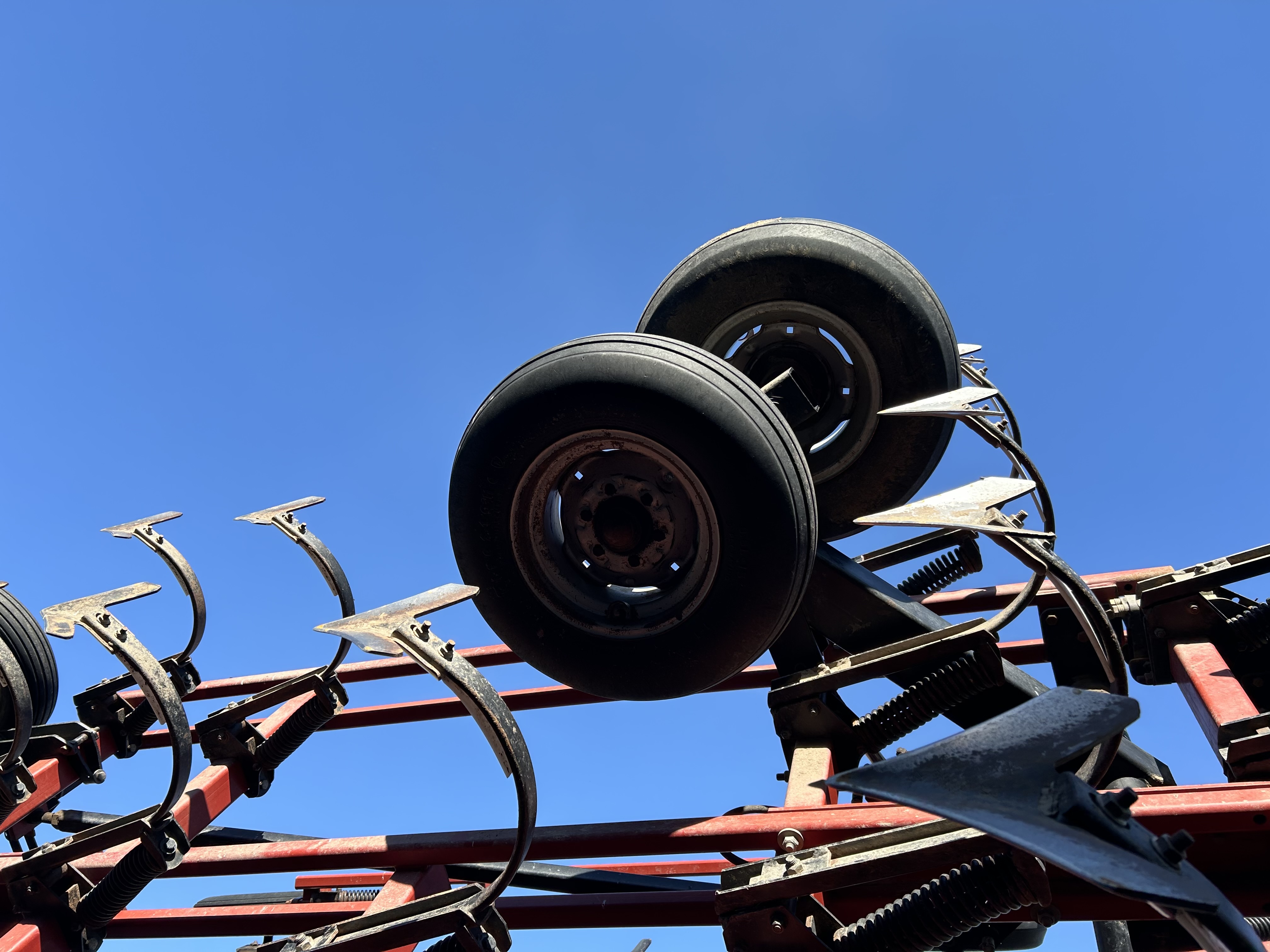  Case IH TIGERMATE 2 Field Cultivator