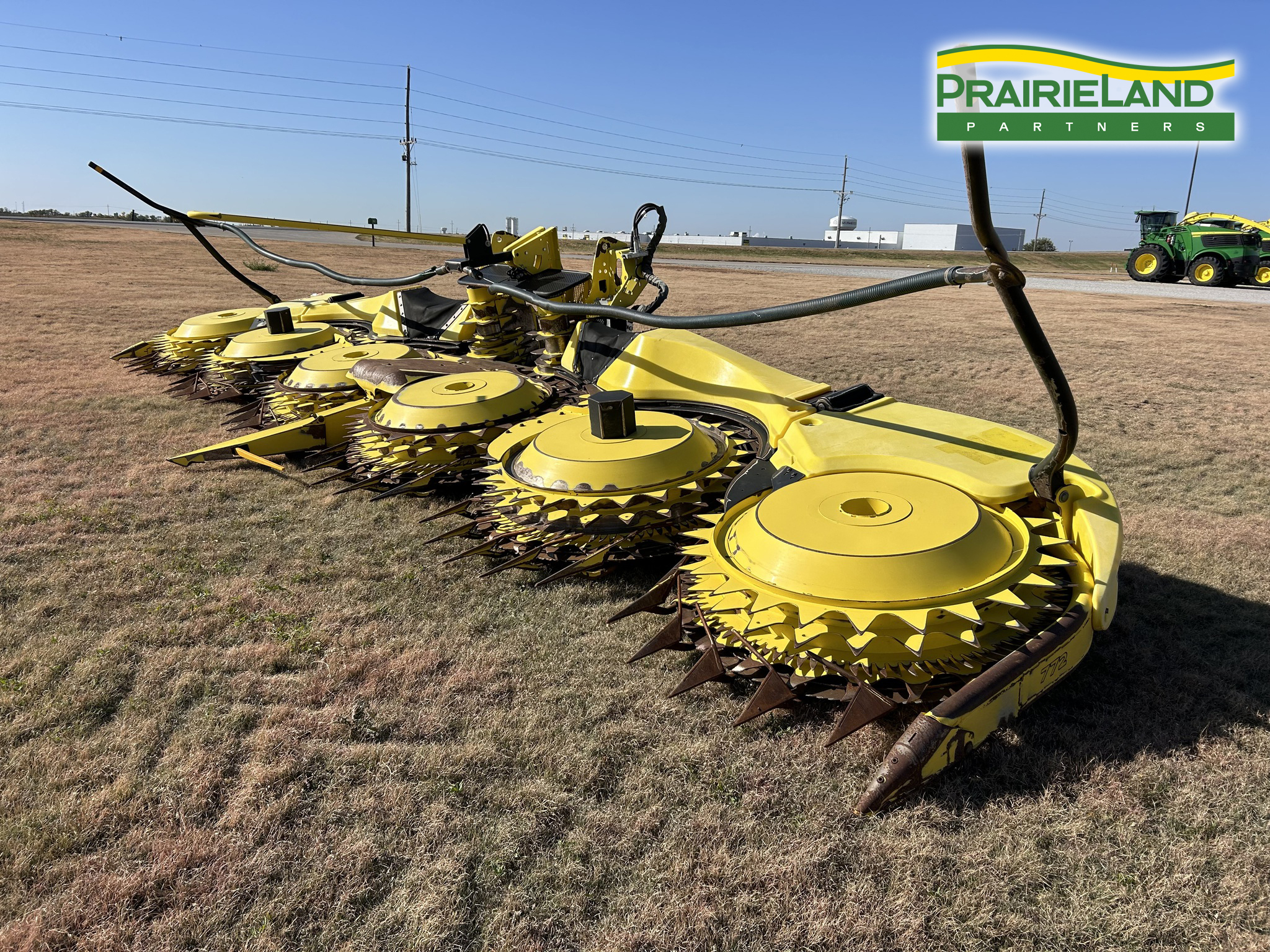 2022 John Deere 772 Corn Head