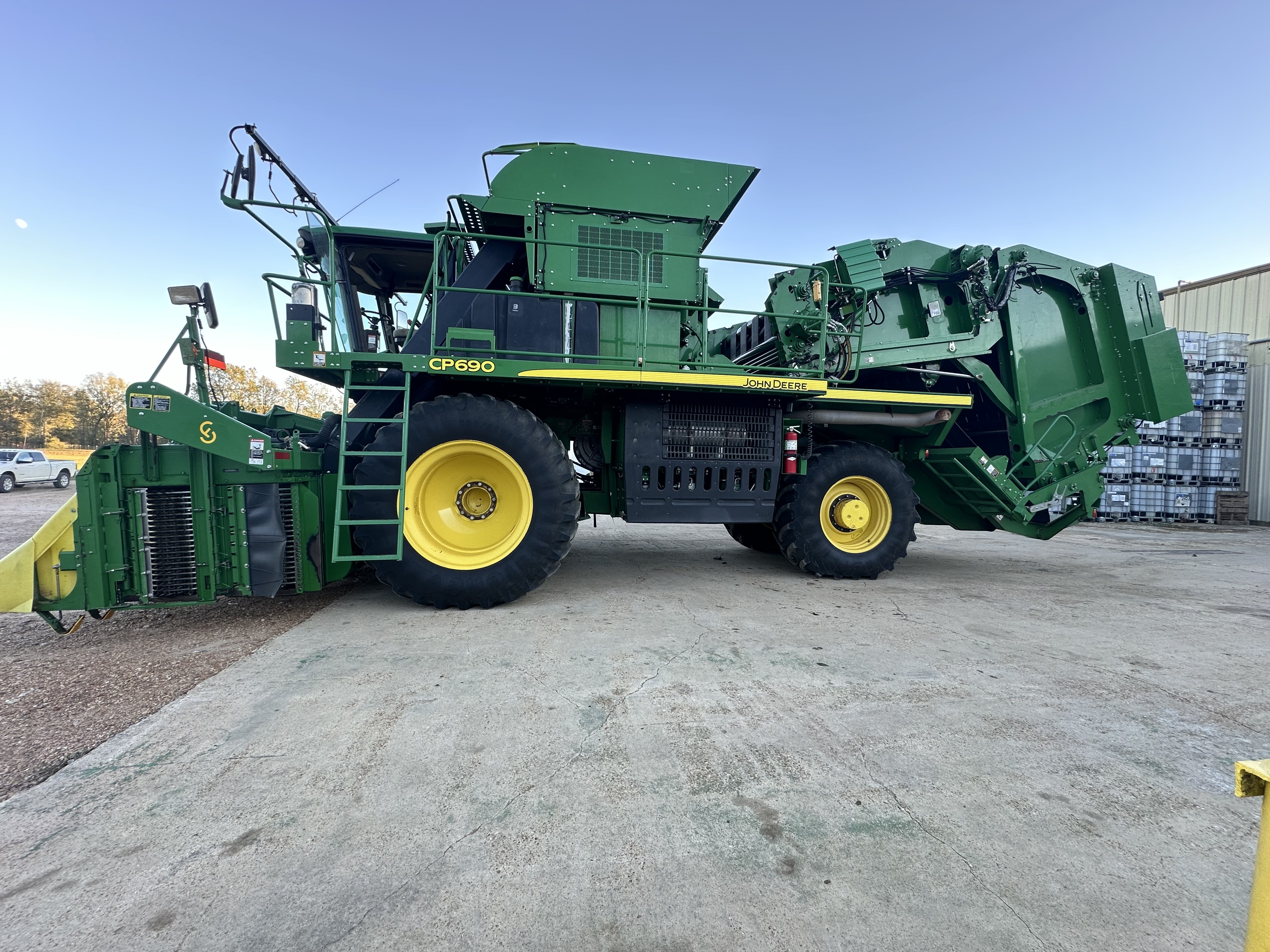 2016 John Deere CP690 Cotton Equipment