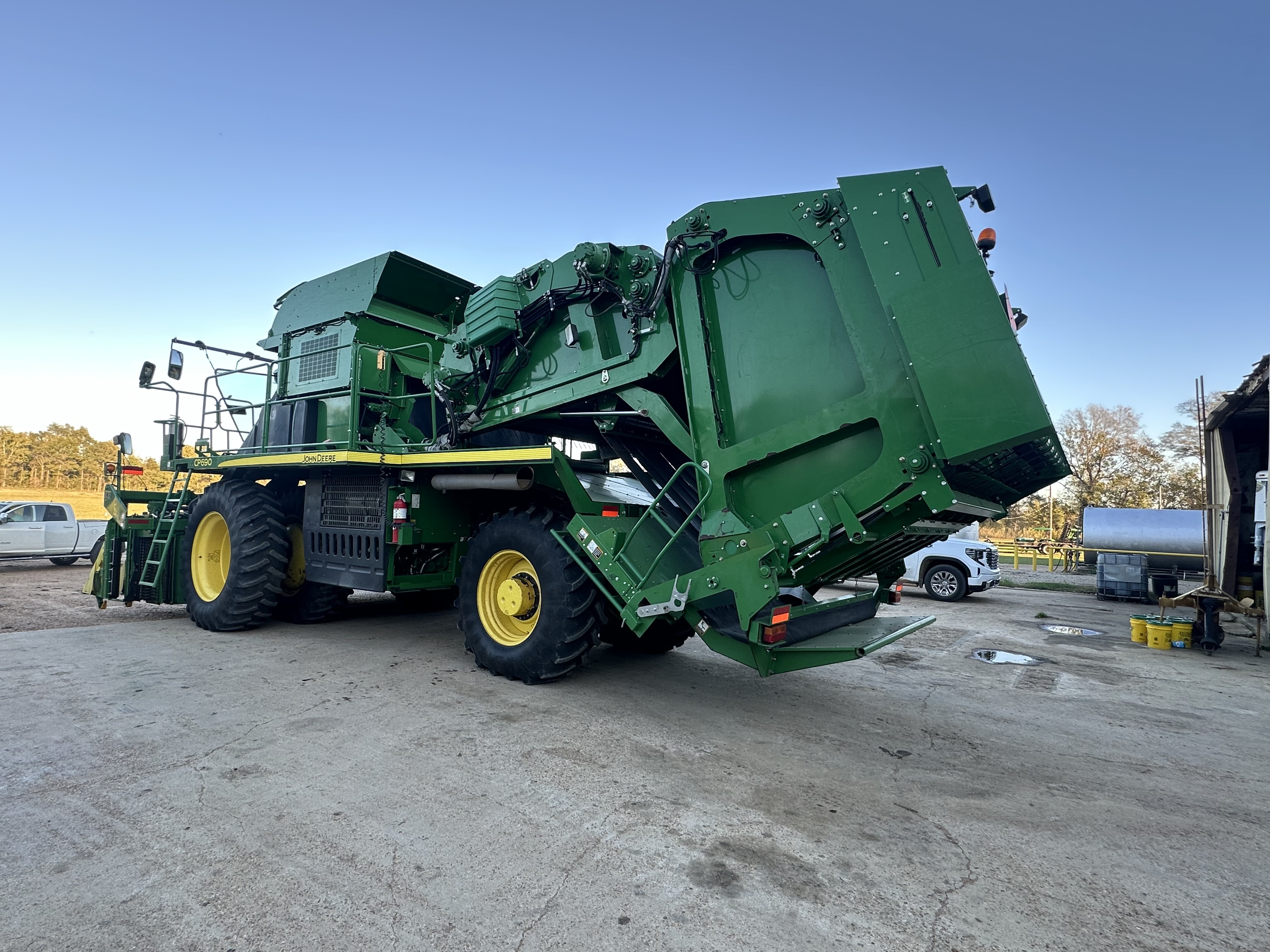 2016 John Deere CP690 Cotton Equipment