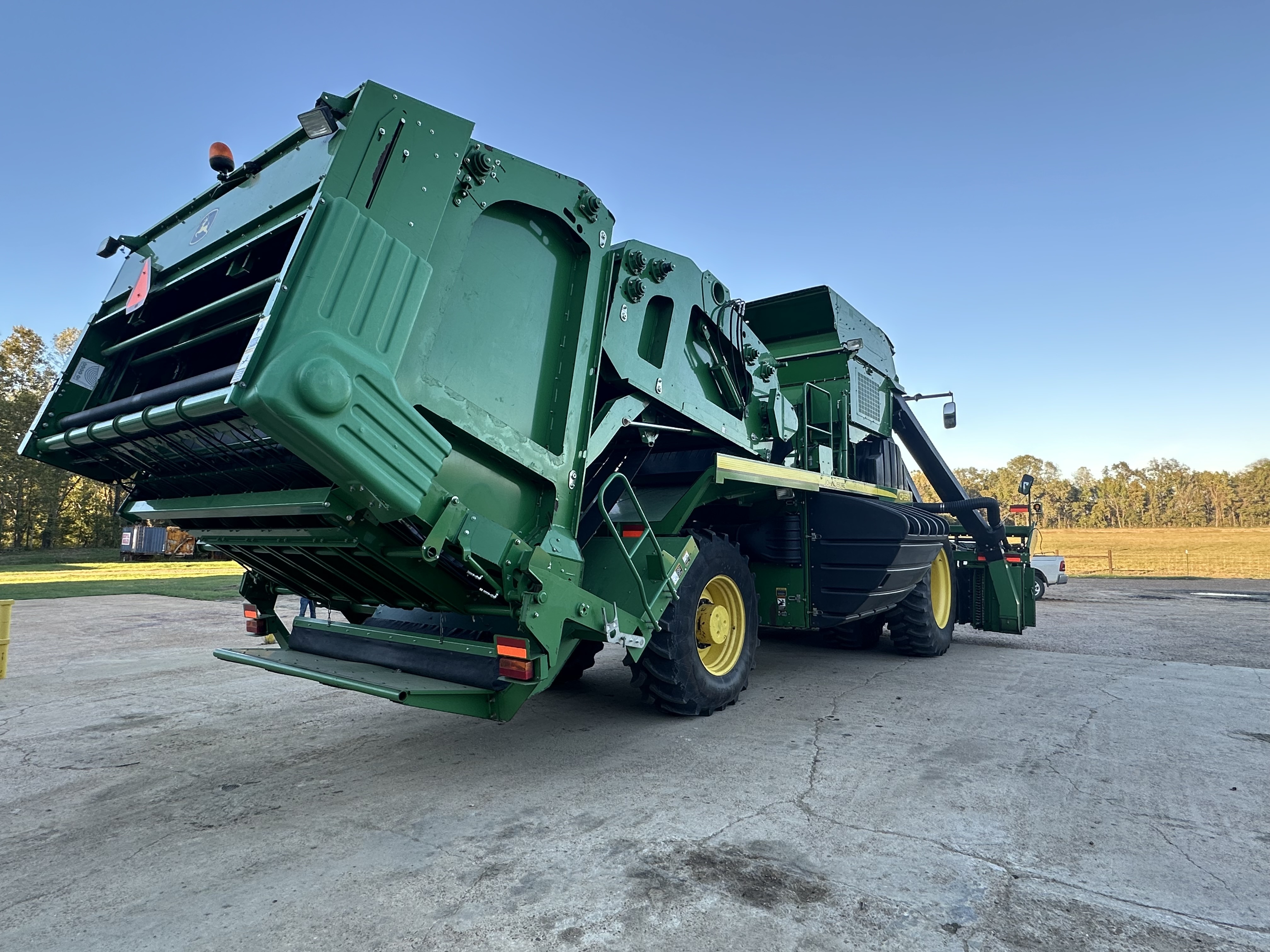 2016 John Deere CP690 Cotton Equipment