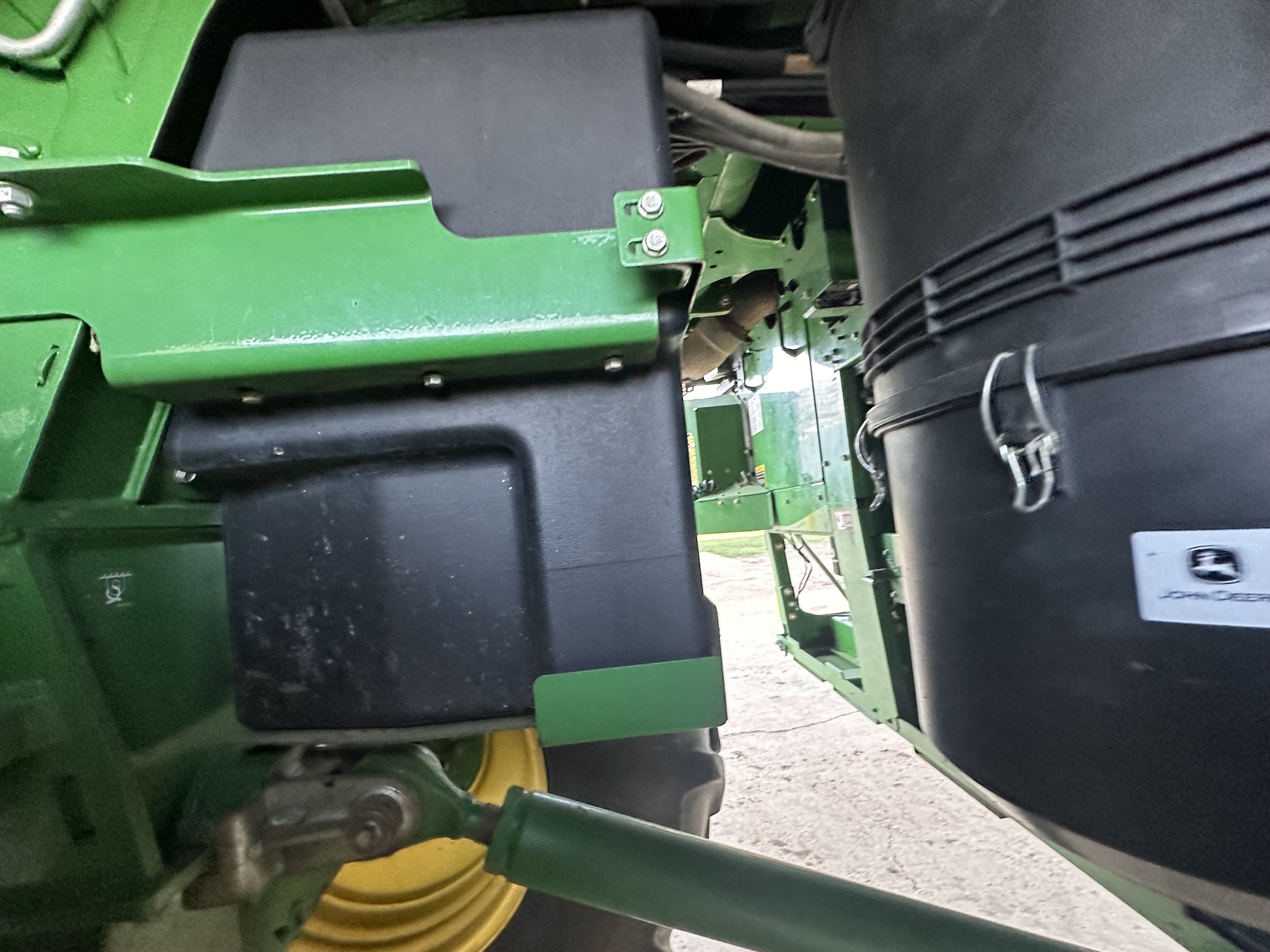 2016 John Deere CP690 Cotton Equipment