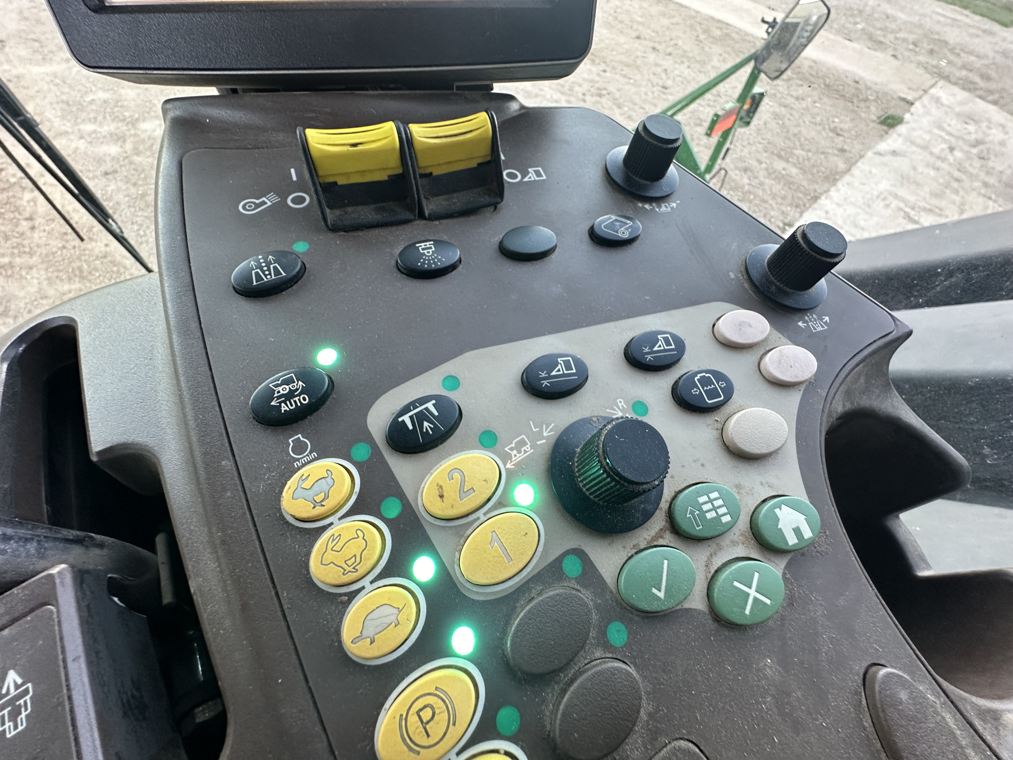 2016 John Deere CP690 Cotton Equipment