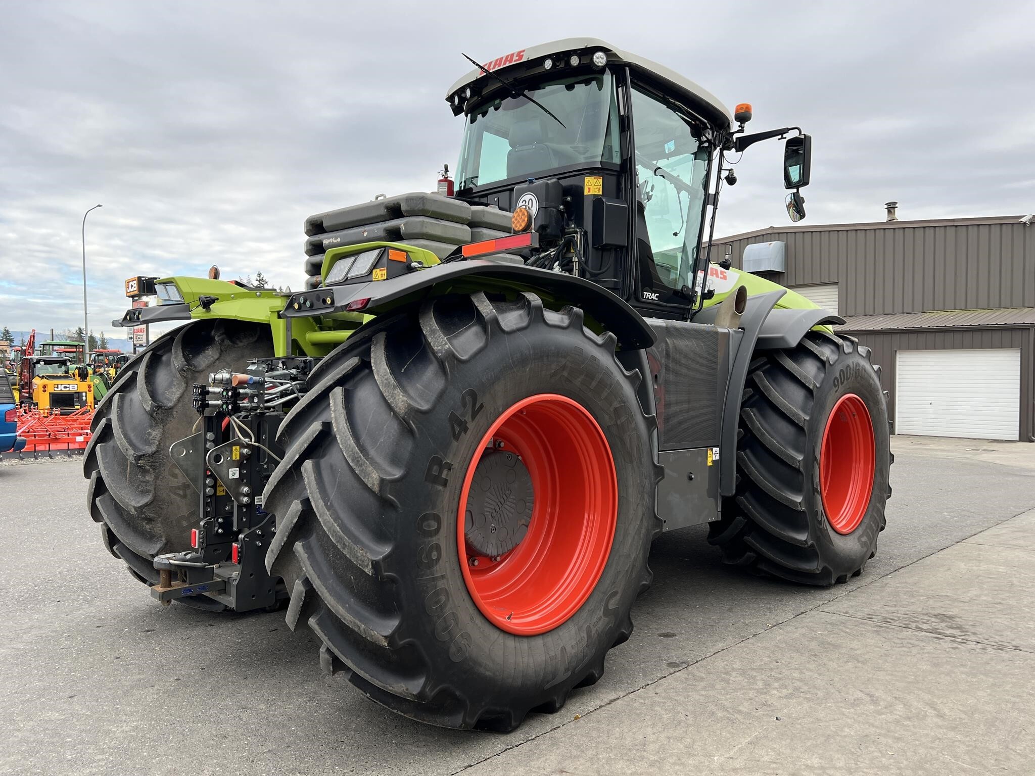 2020 Claas XERION 5000 Tractor