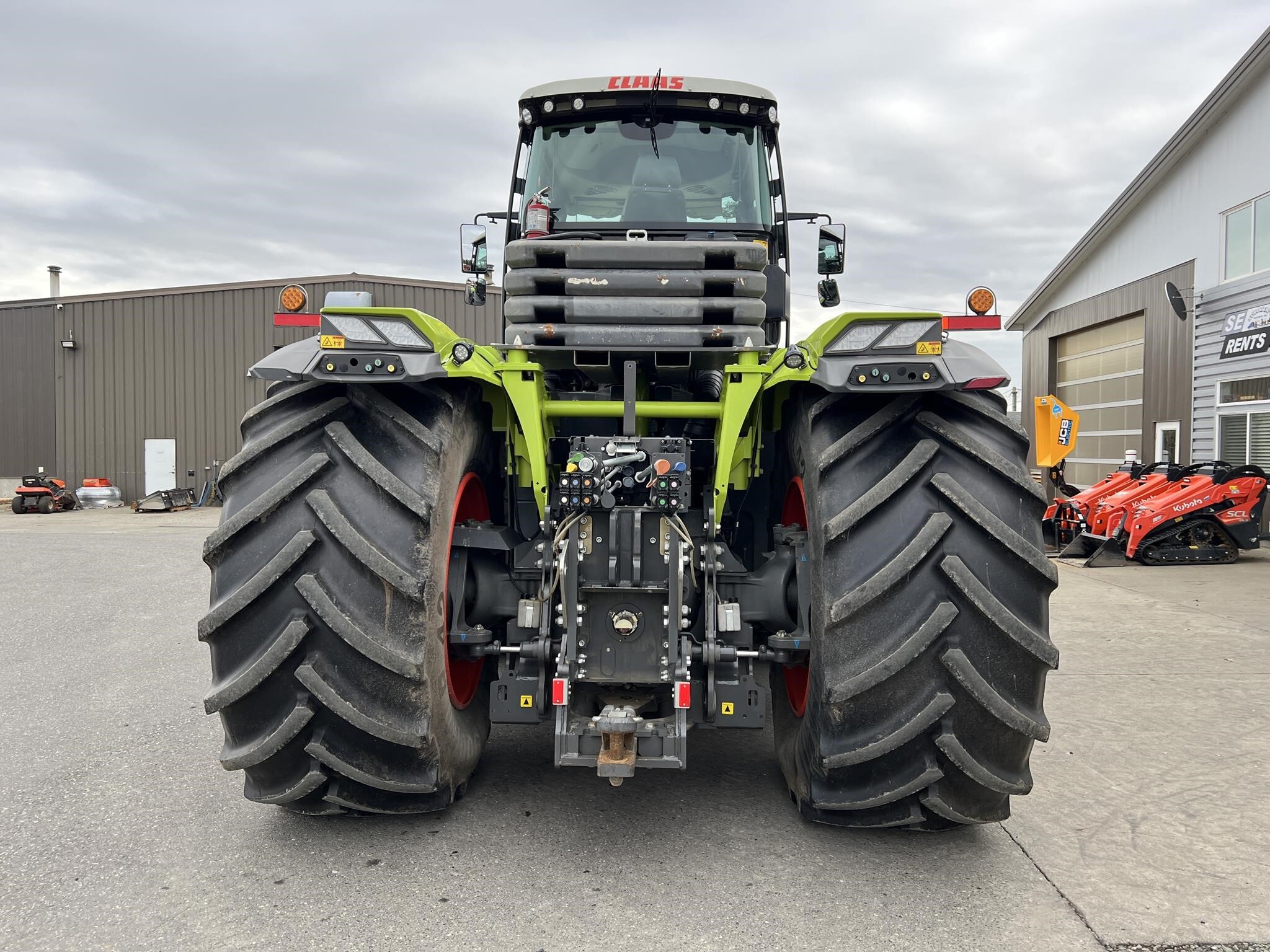 2020 Claas XERION 5000 Tractor