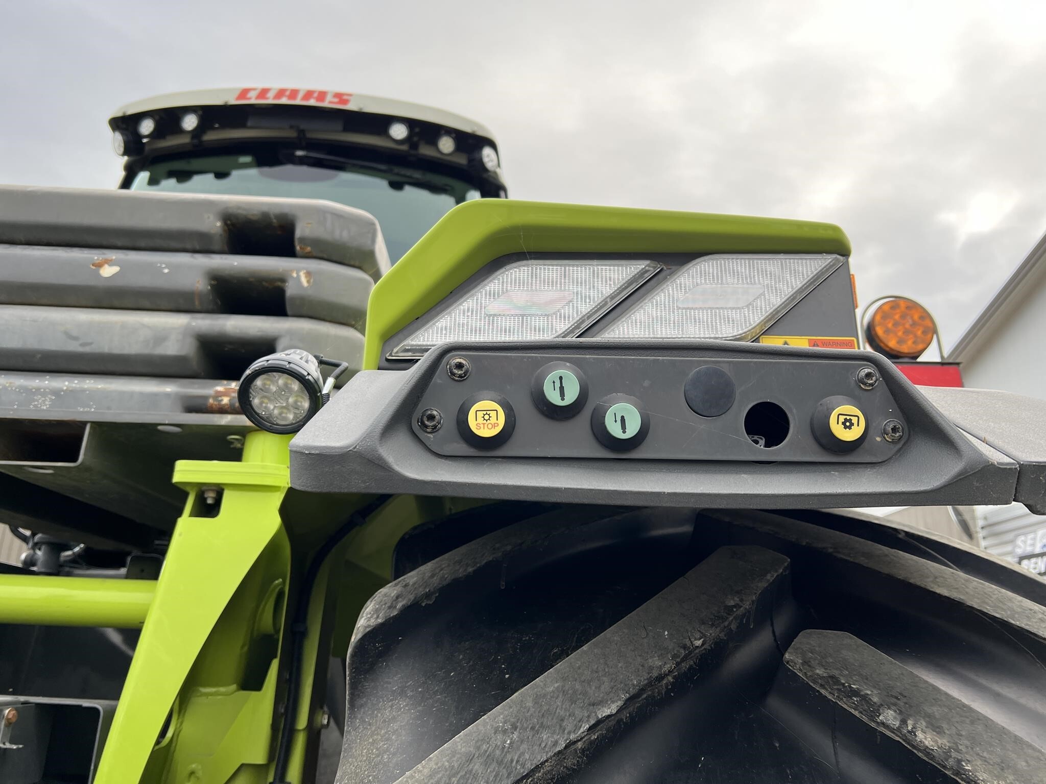 2020 Claas XERION 5000 Tractor