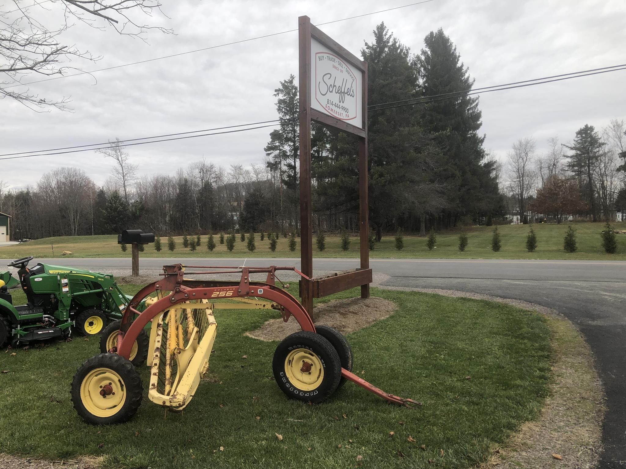  New Holland Rolabar 256 Rake
