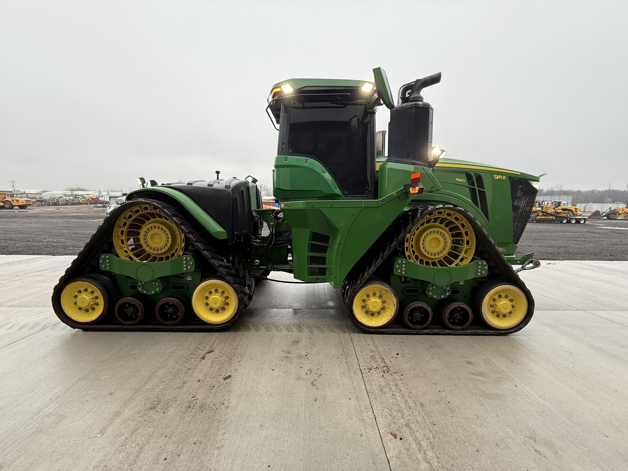 2022 John Deere 9RX 590 Tractor