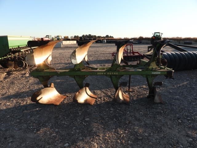  John Deere A4200 Plow