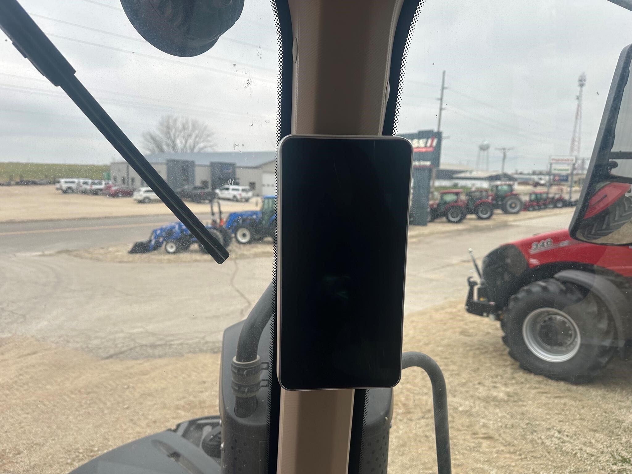 2024 Case IH MAGNUM 400 AFS CONNECT Tractor