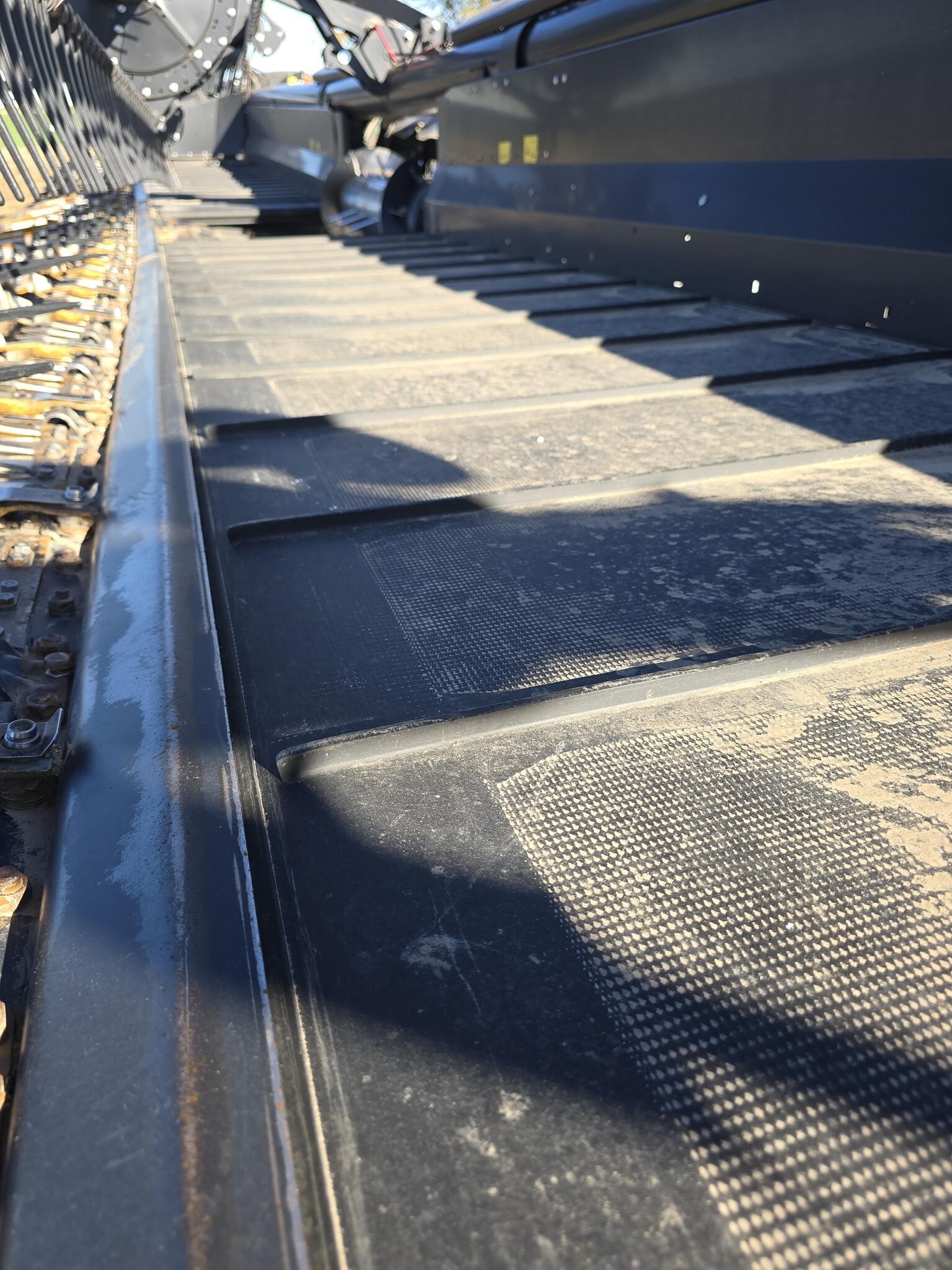 2020 MacDon FD140 Platform