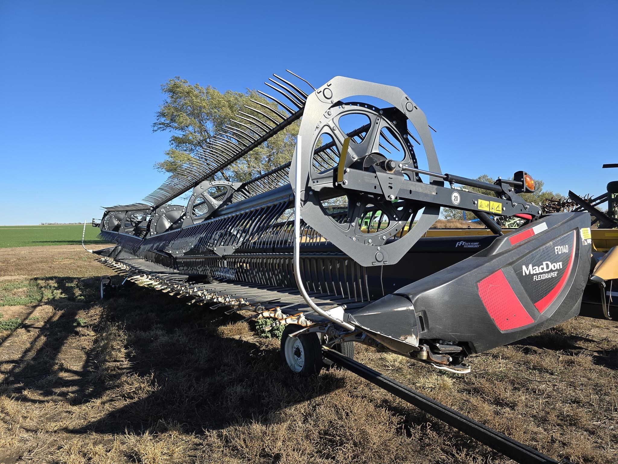 2020 MacDon FD140 Platform