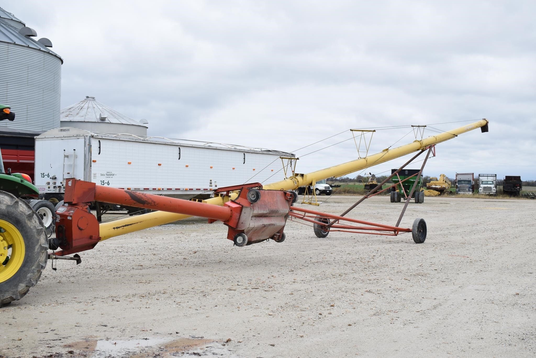  Westfield MK100-71 Augers and Conveyor
