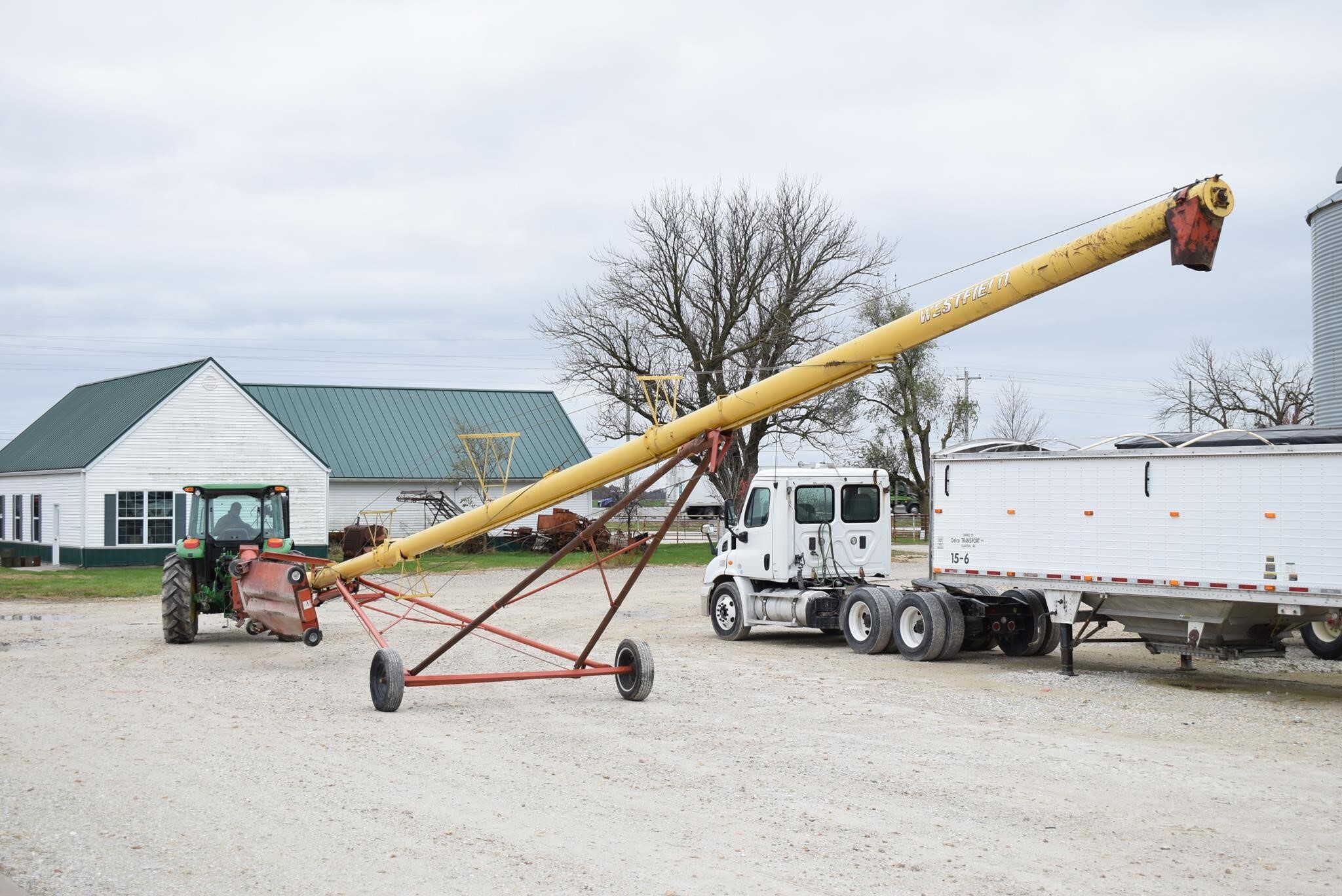  Westfield MK100-71 Augers and Conveyor